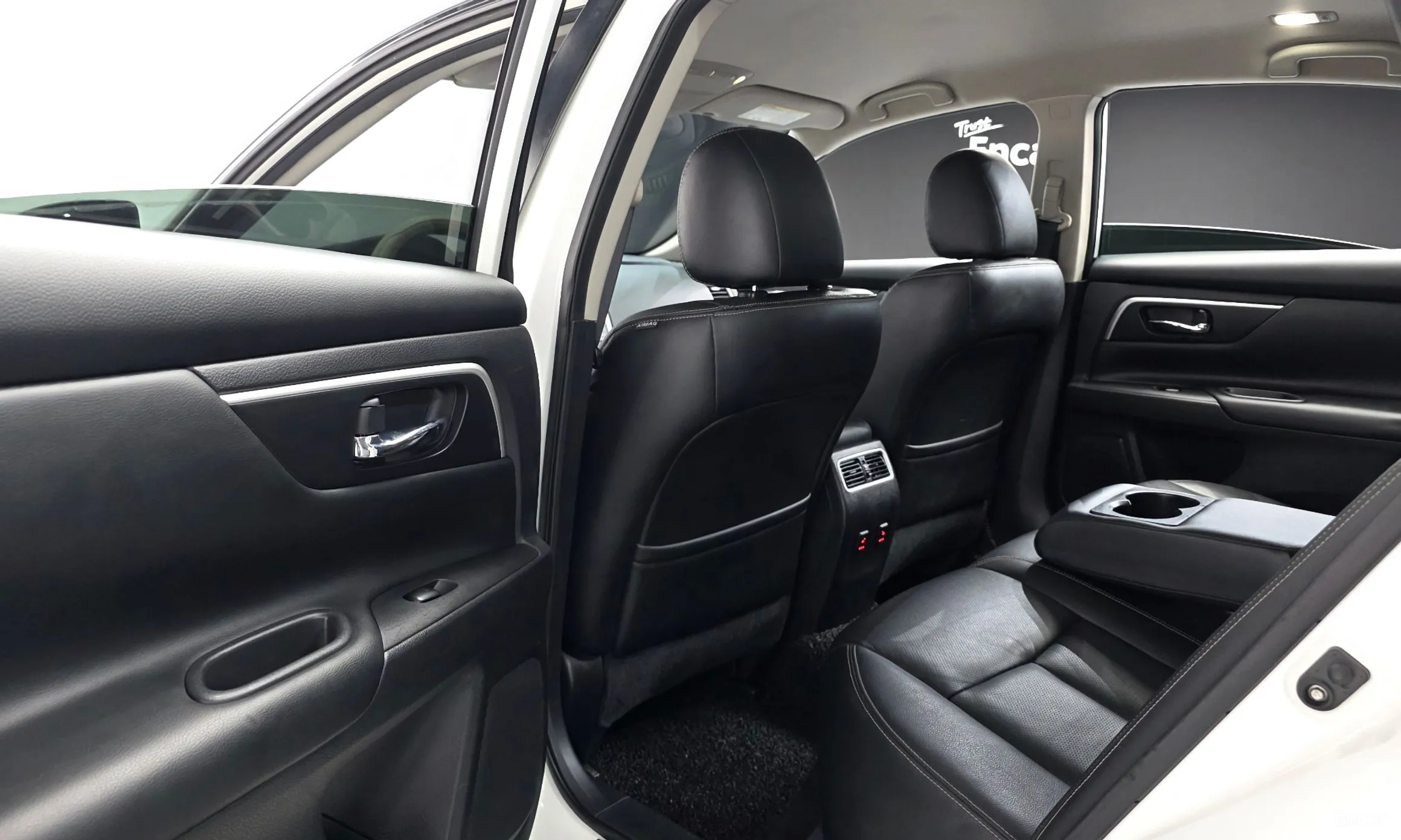 Nissan Altima превью 11