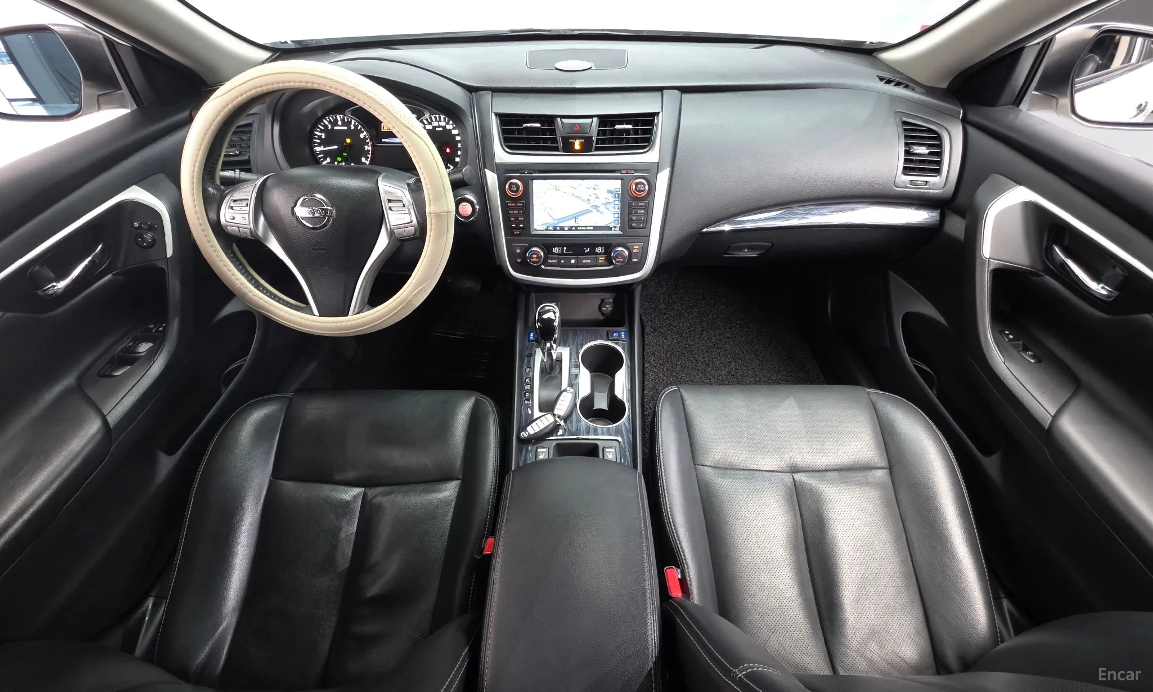 Nissan Altima превью 7