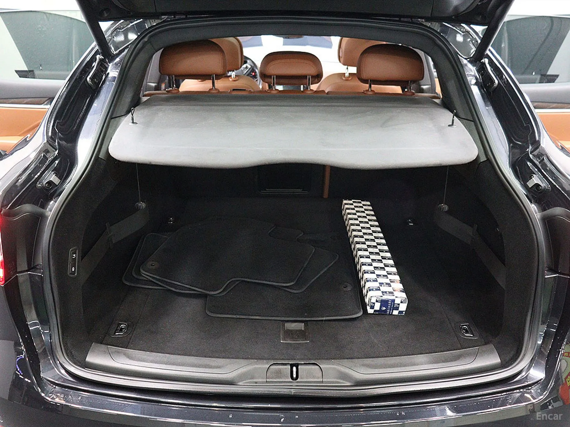 Maserati Levante превью 5