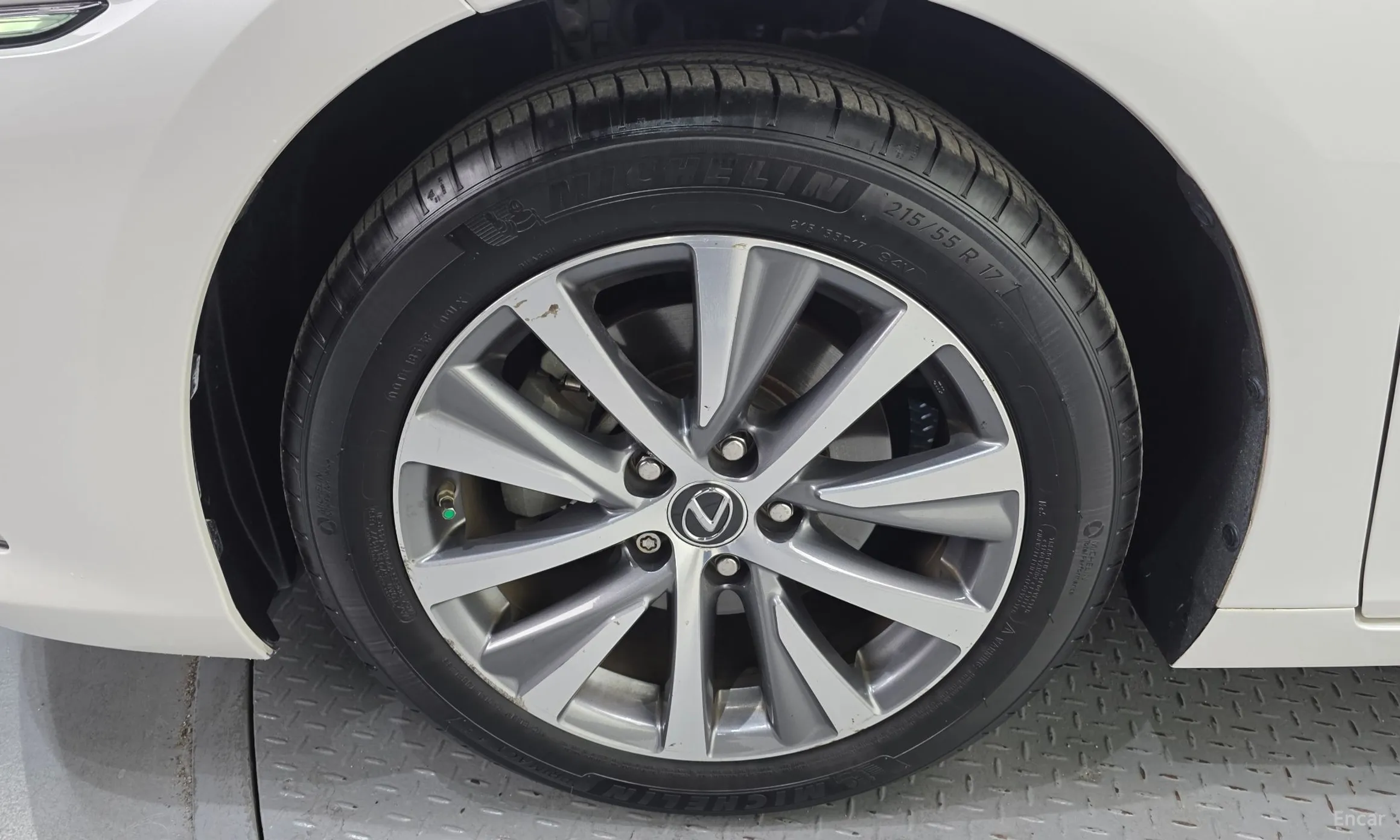 Lexus New ES350 превью 5