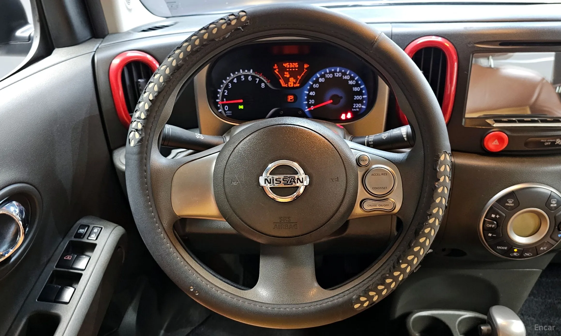 Nissan Cube превью 12