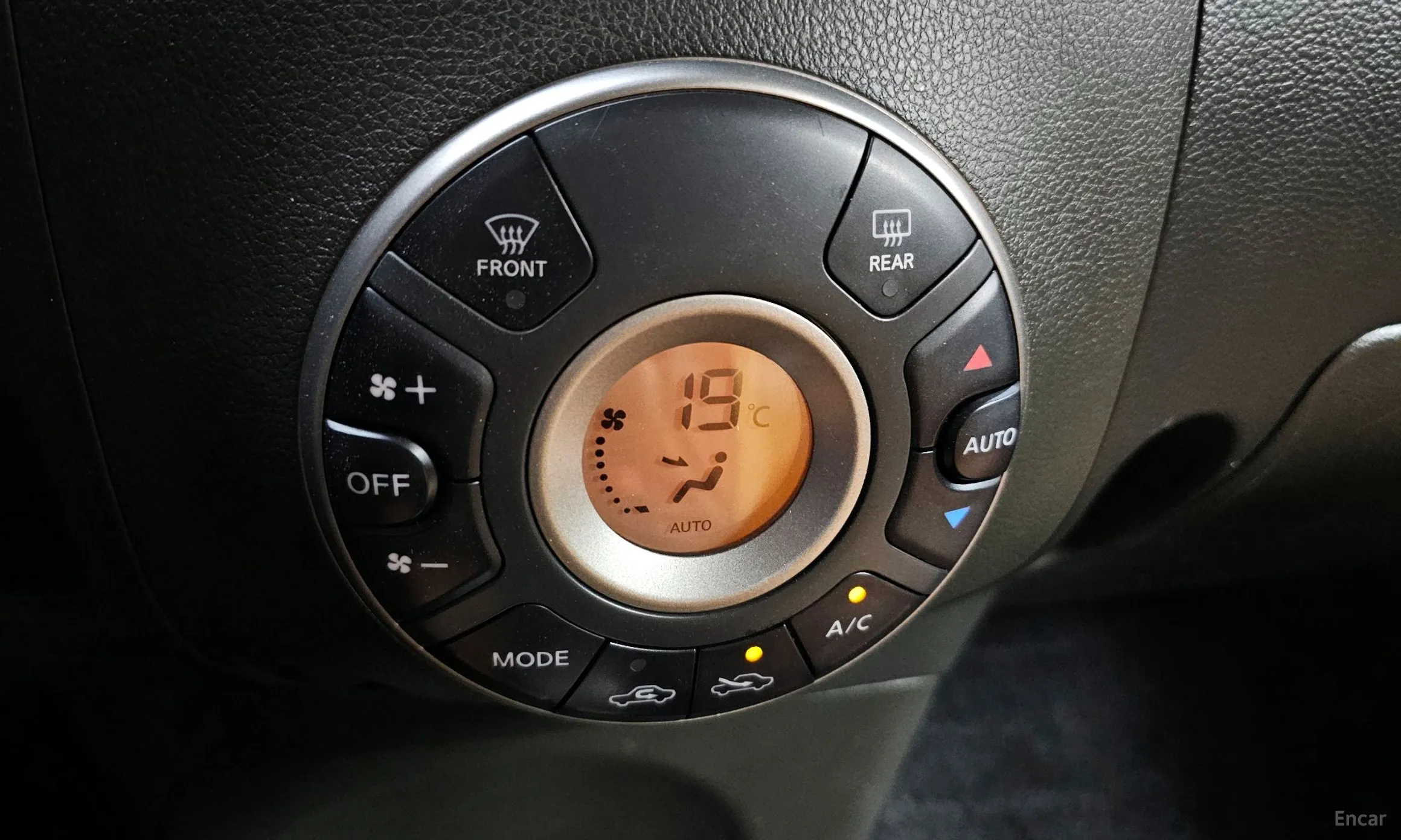Nissan Cube превью 14