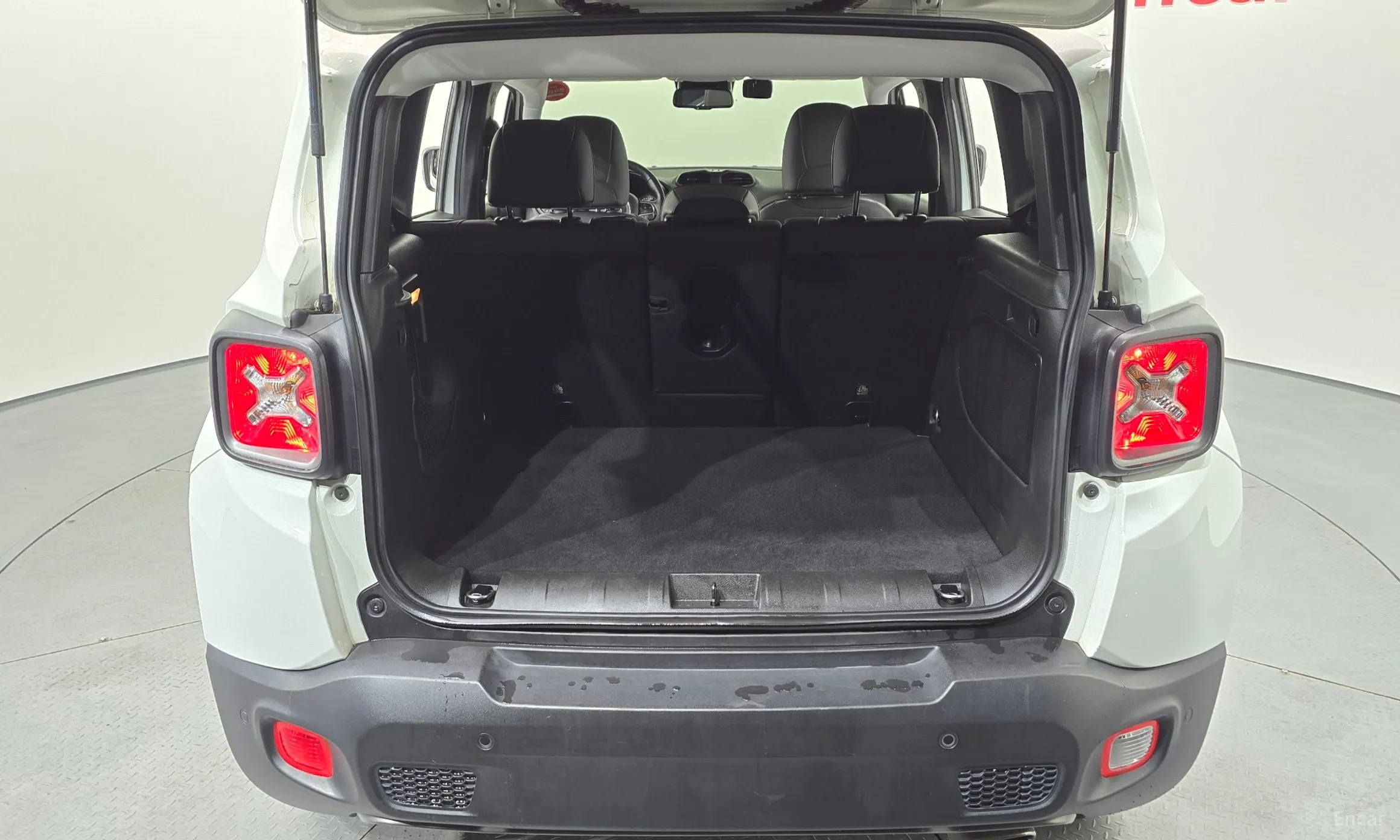 Jeep Renegade превью 20