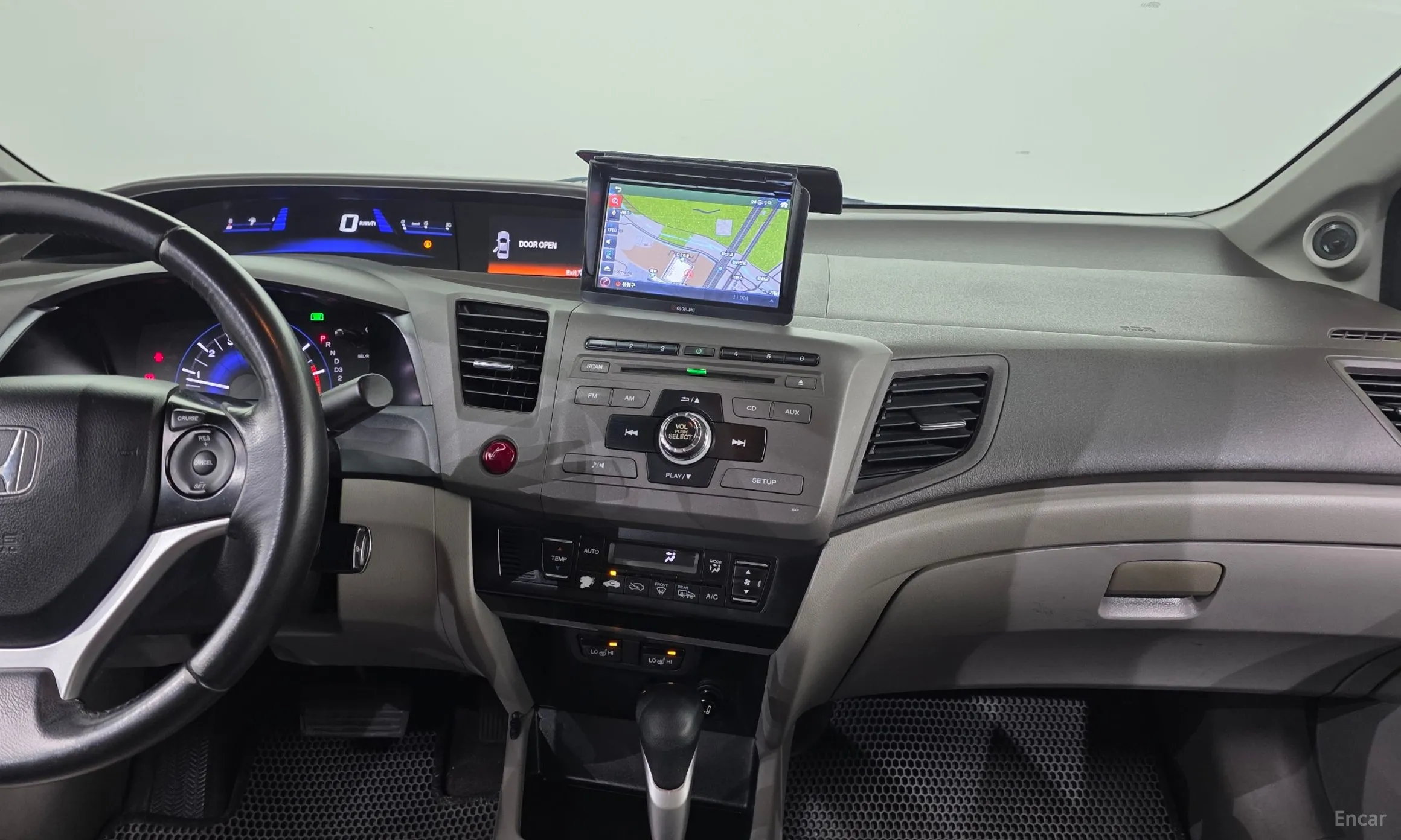 Honda Civic превью 19