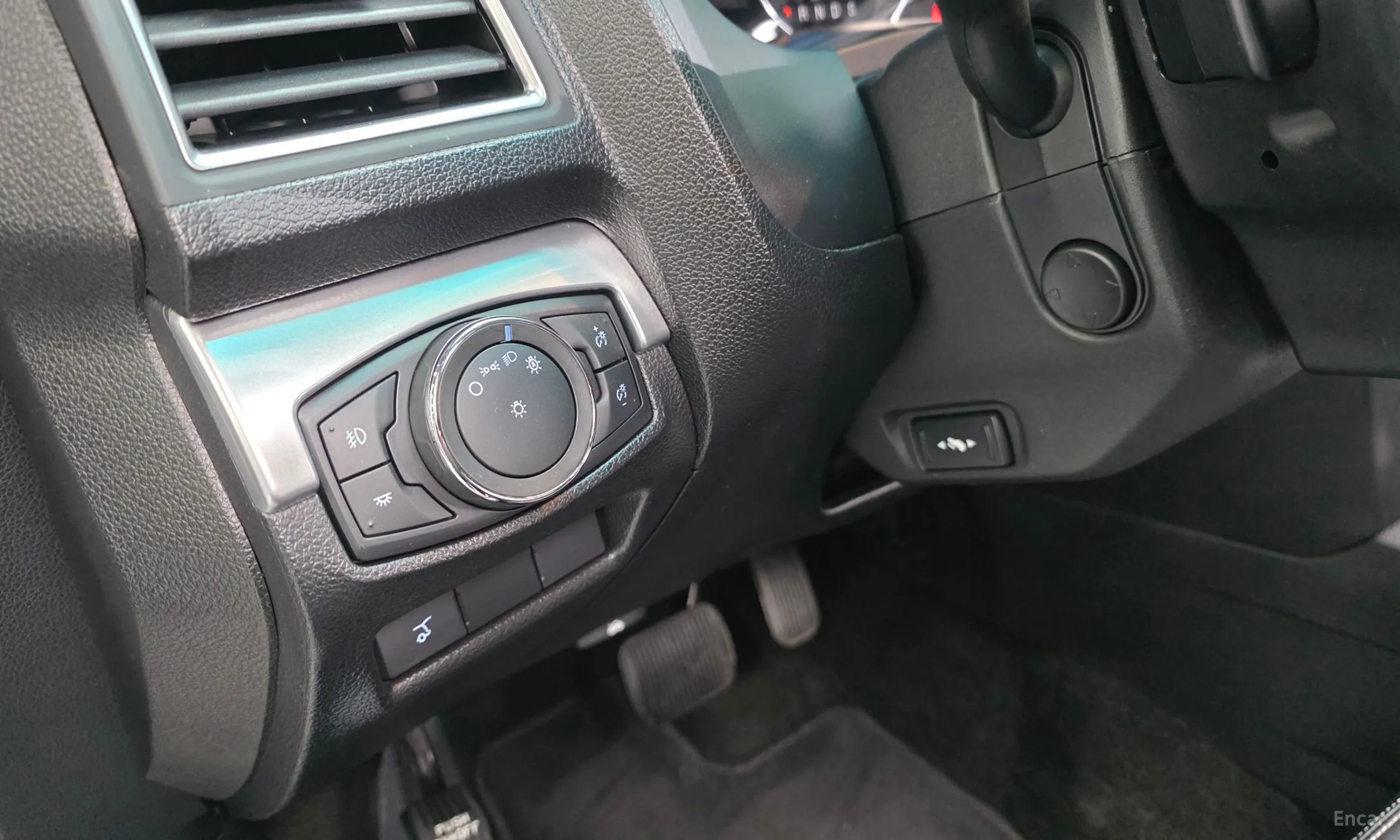 Ford Explorer превью 14