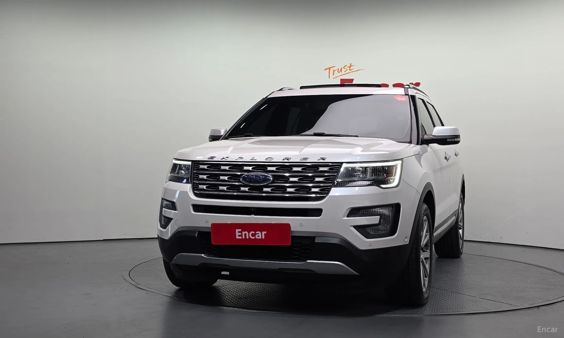 Ford Explorer превью 3
