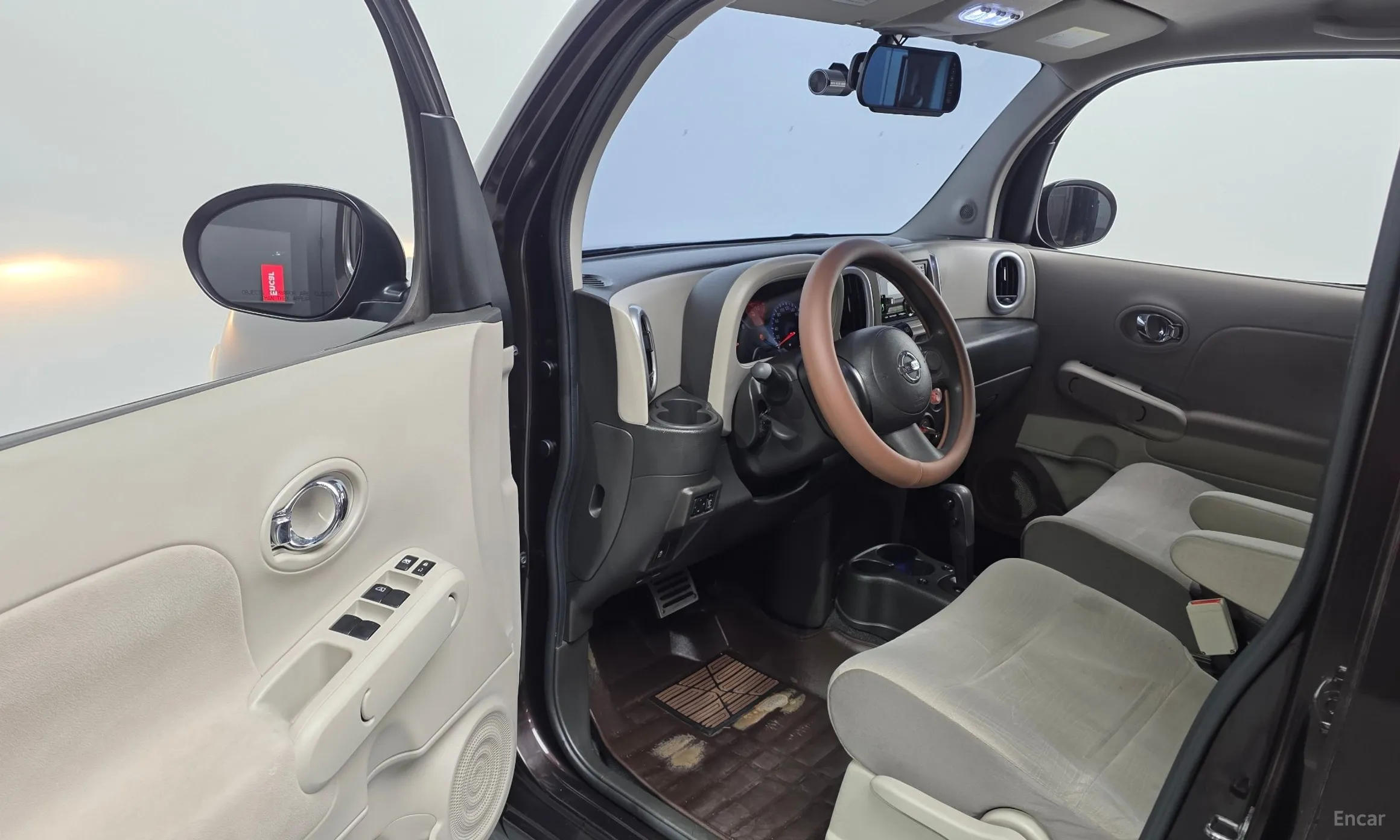 Nissan Cube превью 10