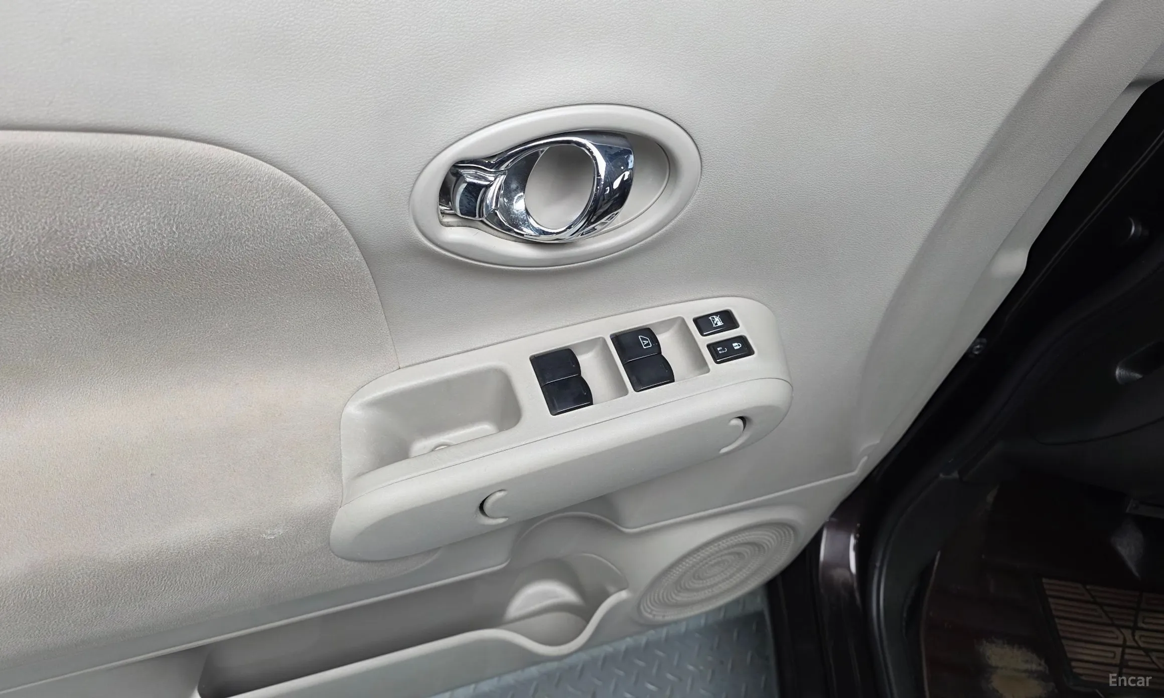 Nissan Cube превью 18
