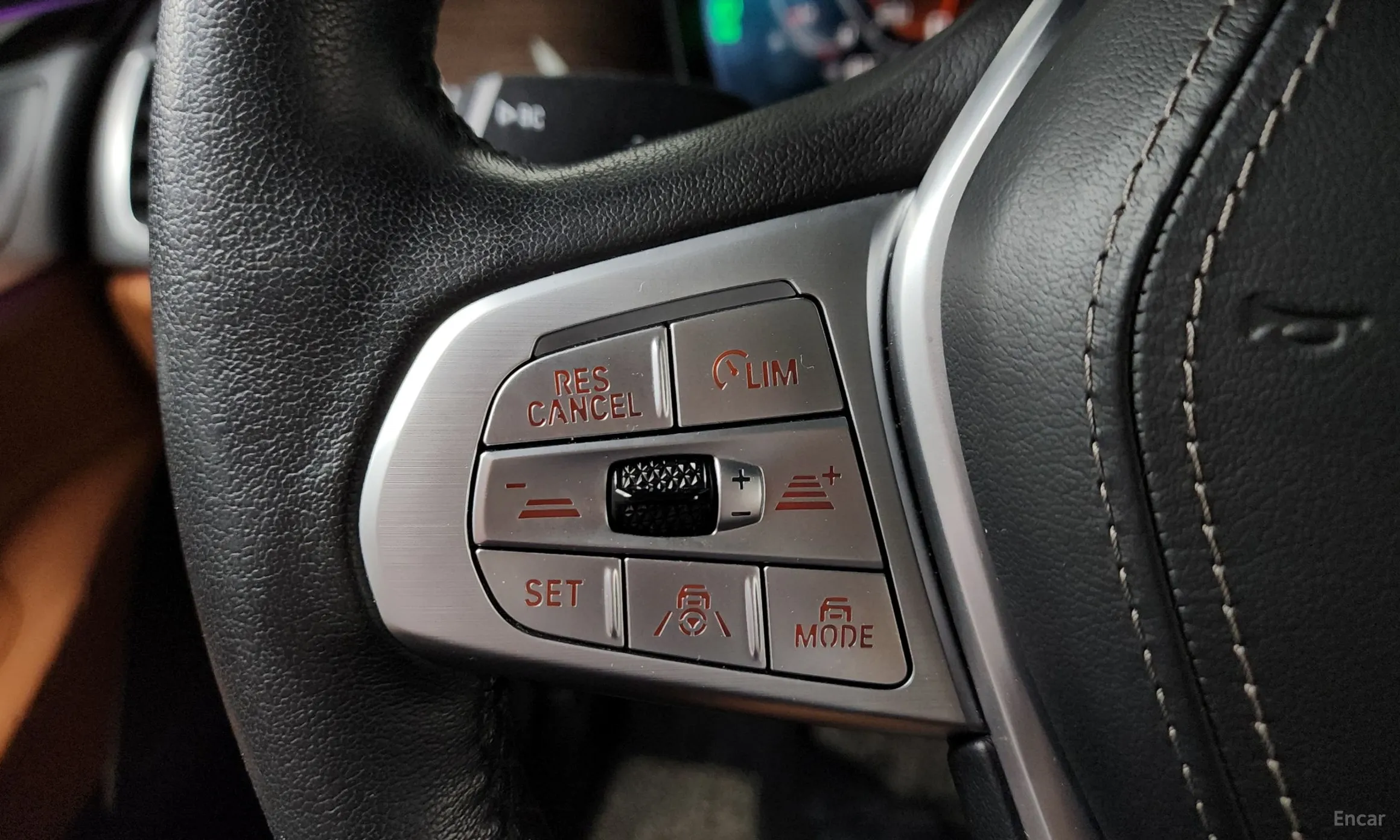 BMW 7 Series (G11) превью 17