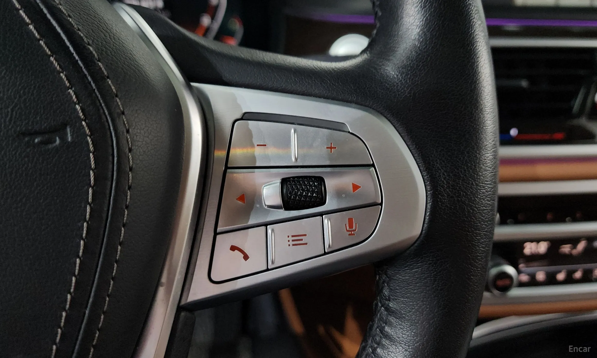 BMW 7 Series (G11) превью 18