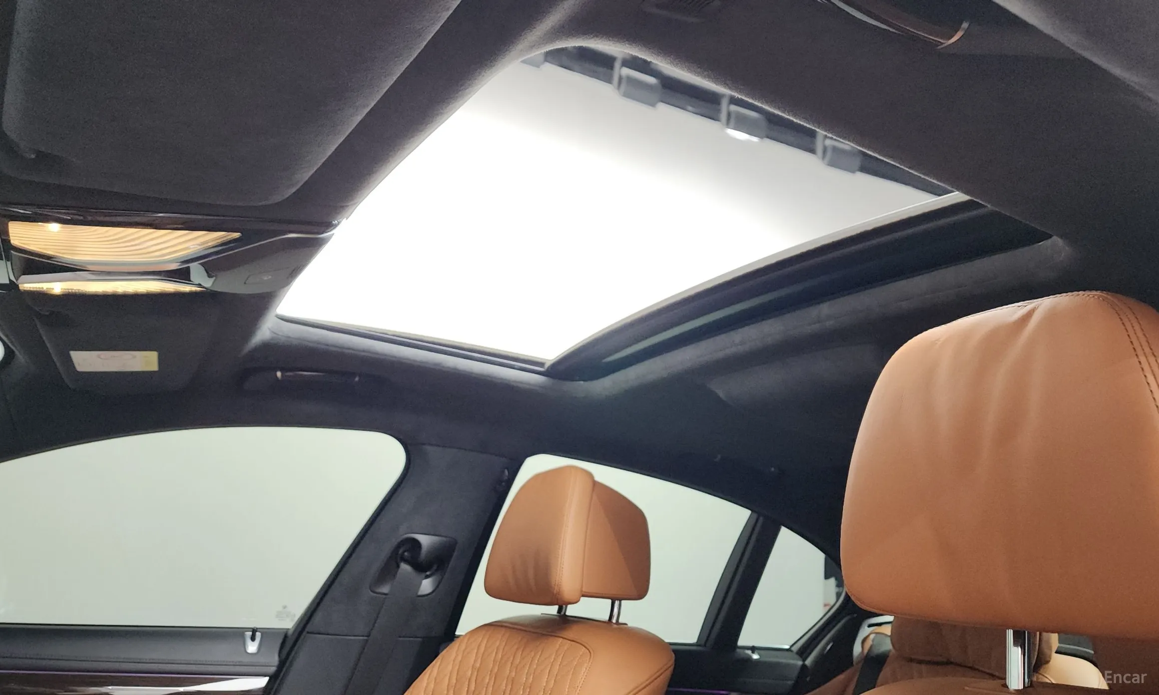BMW 7 Series (G11) превью 19