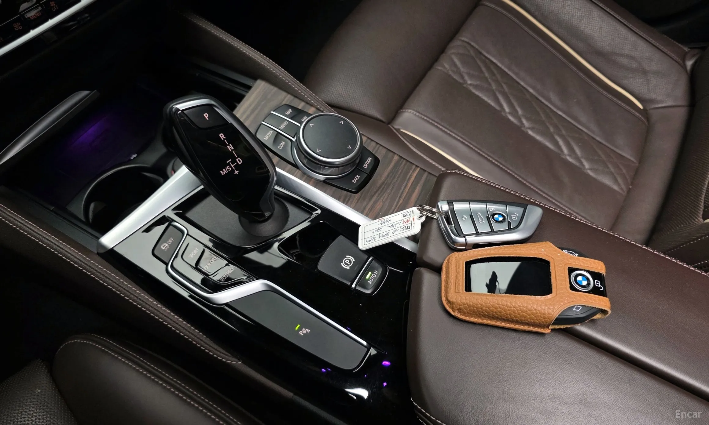 BMW 5 Series (G30) превью 9