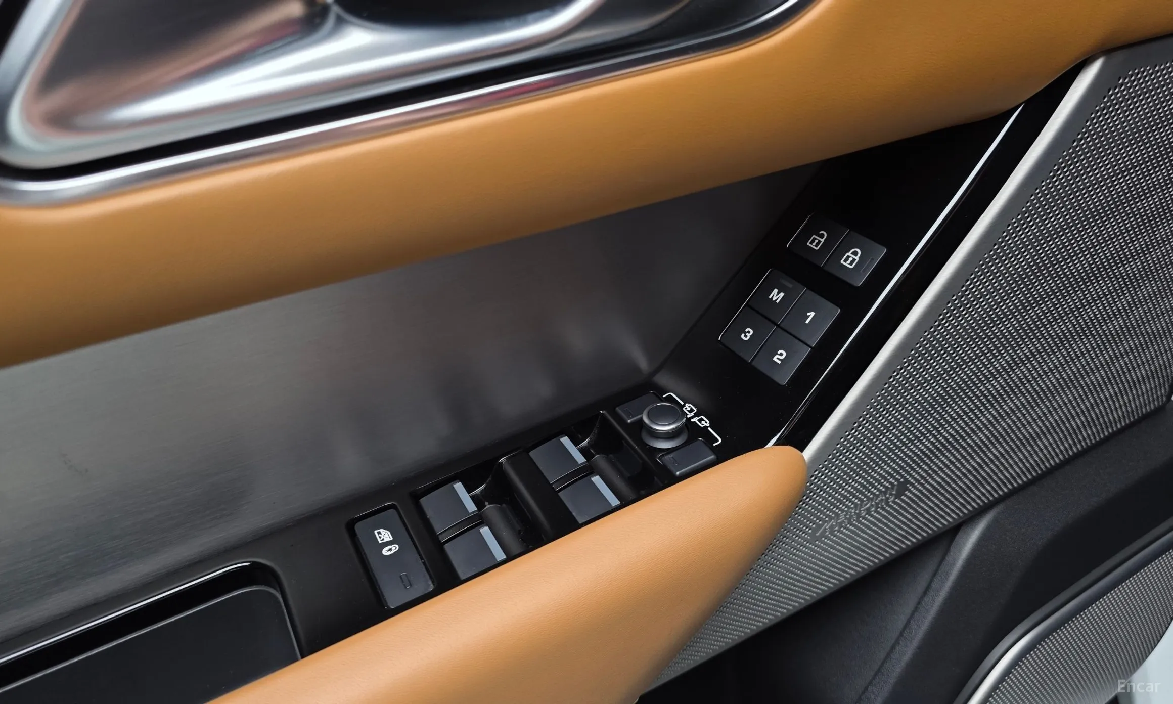 Land Rover Range Rover Bella превью 19