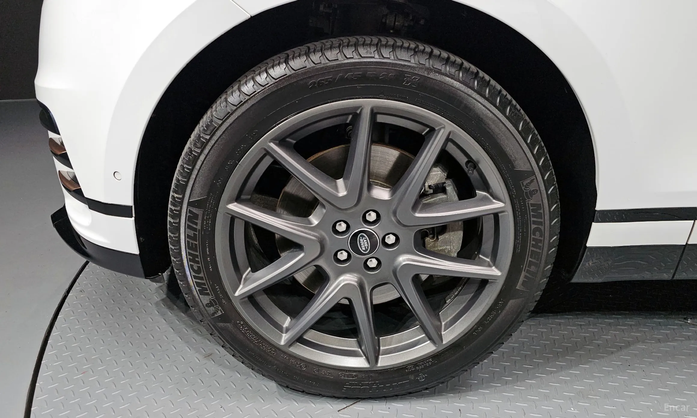 Land Rover Range Rover Bella превью 5