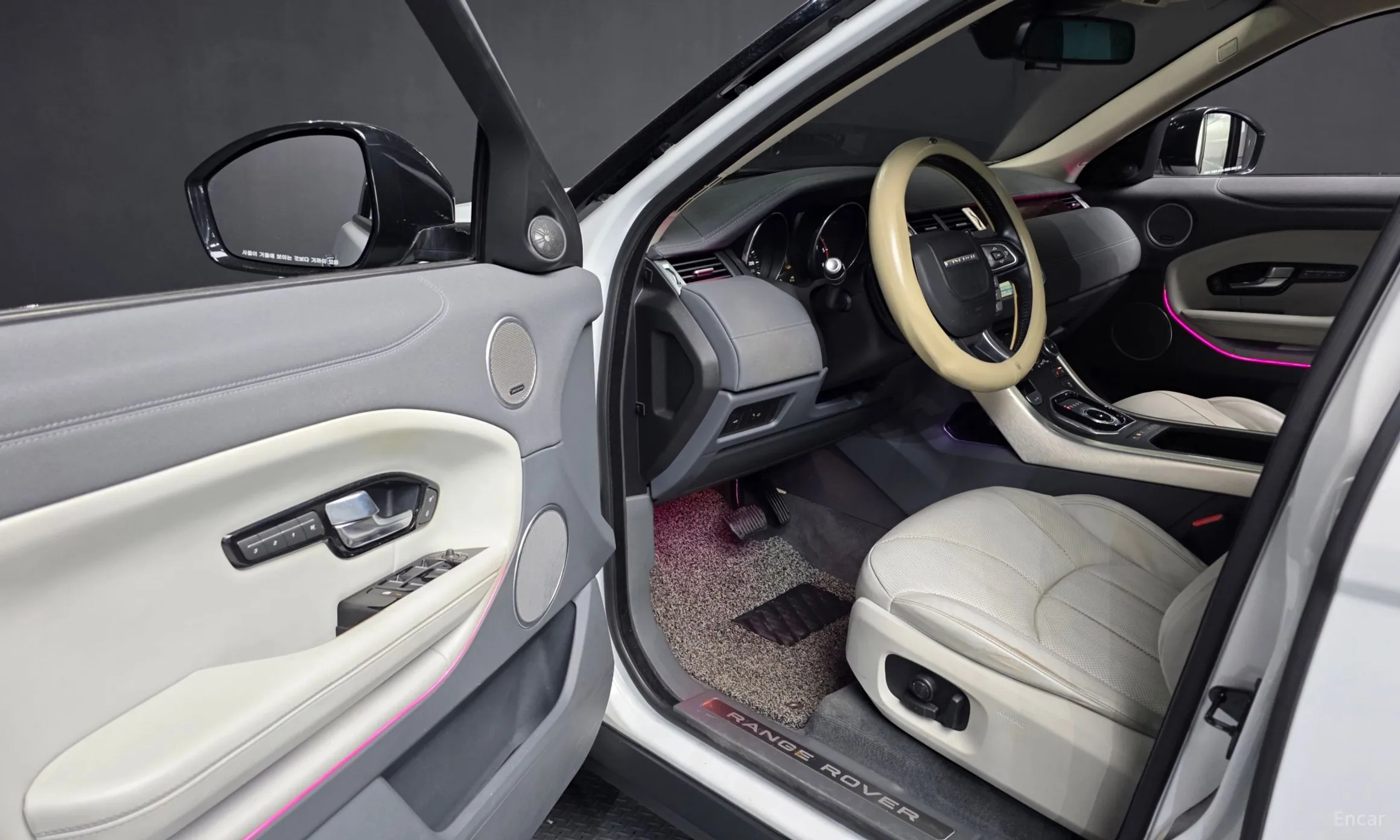 Land Rover Range Rover Evoque превью 10