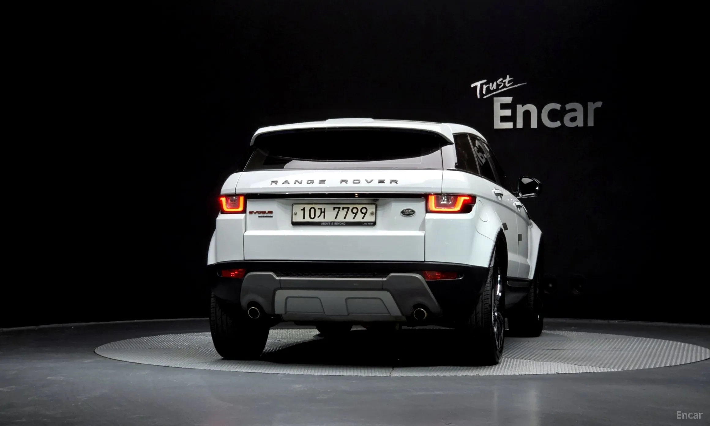Land Rover Range Rover Evoque превью 4