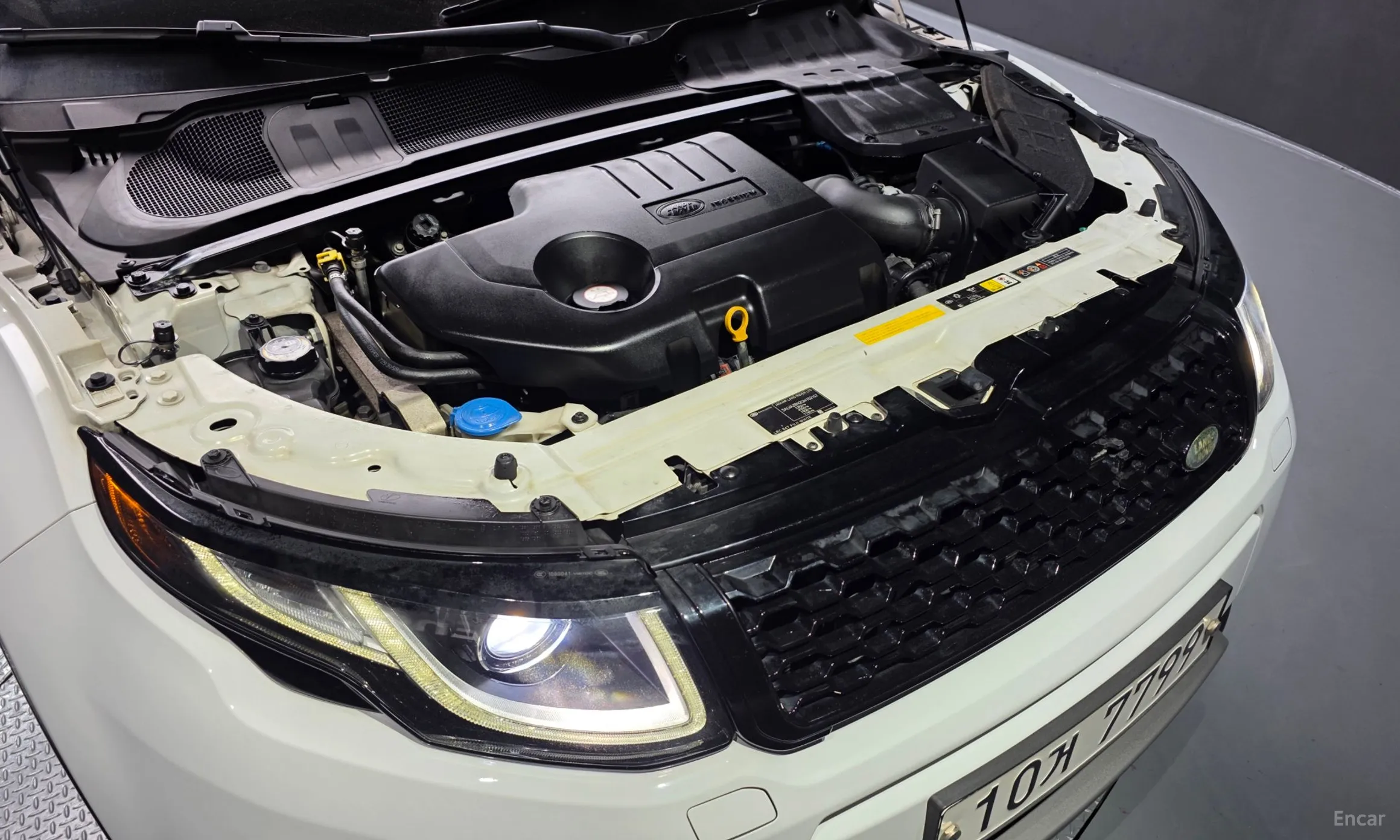 Land Rover Range Rover Evoque превью 6