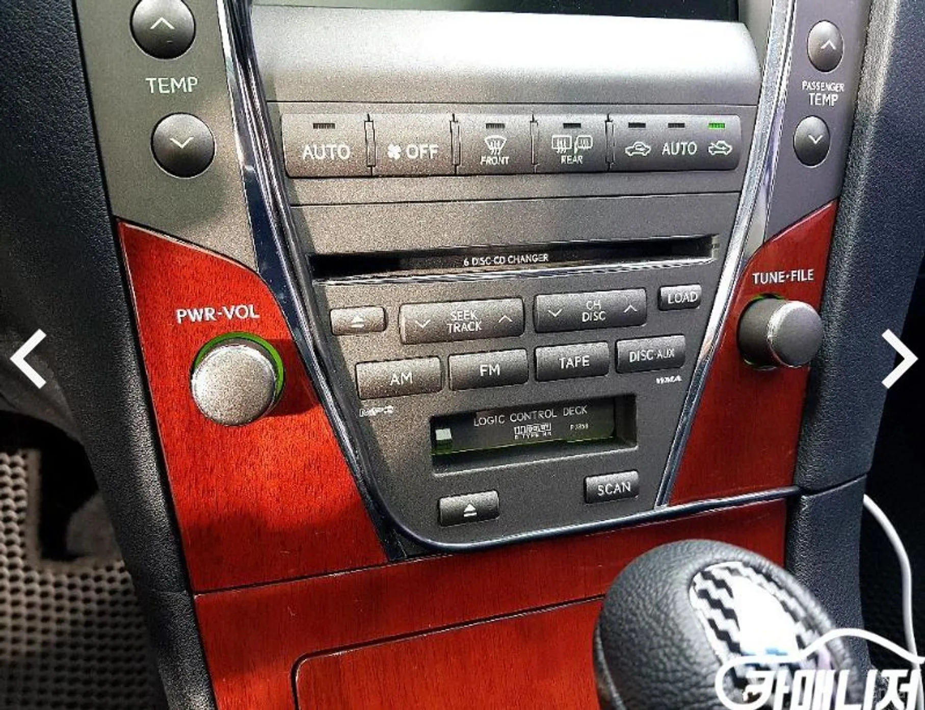 Lexus ES350 превью 13