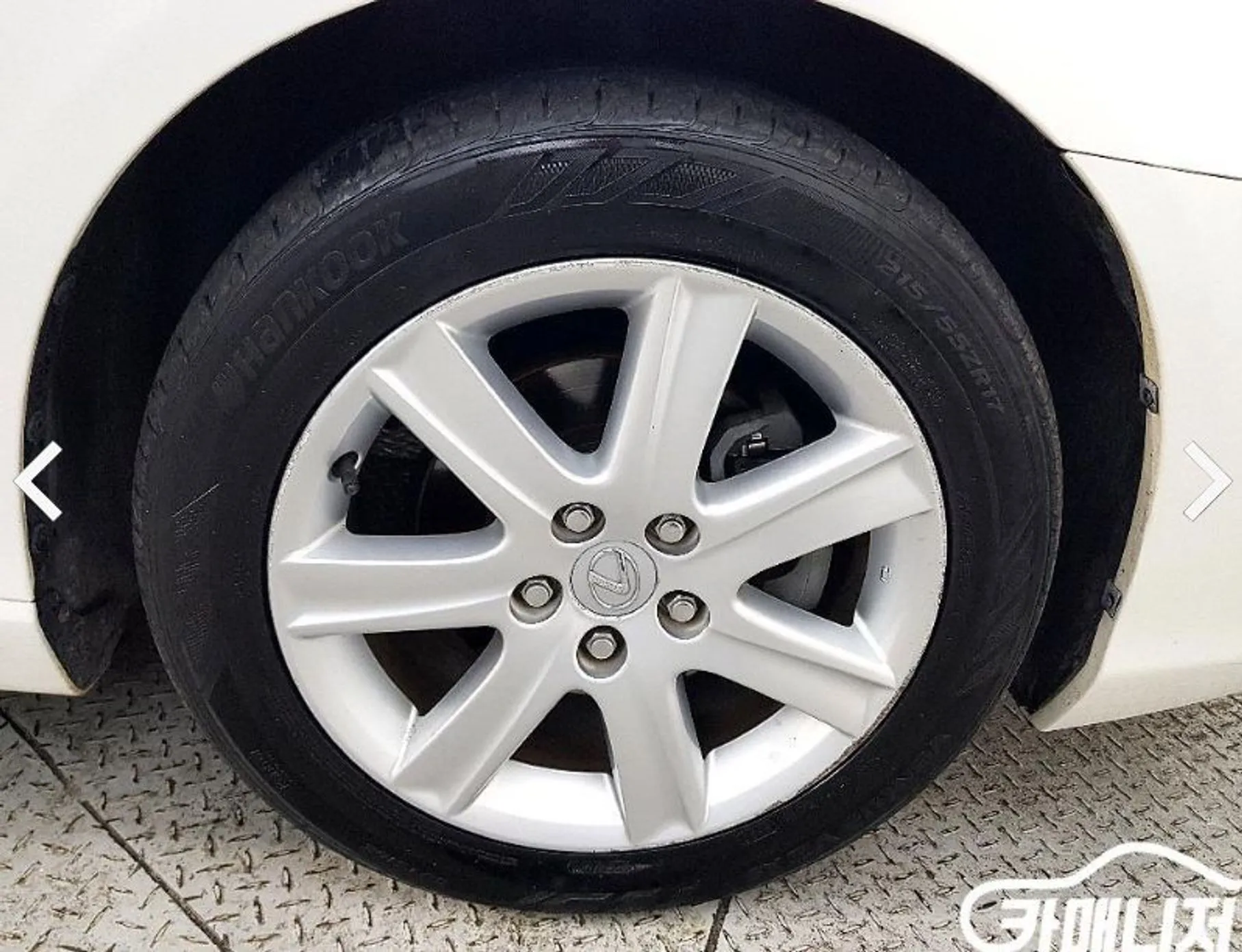 Lexus ES350 превью 19