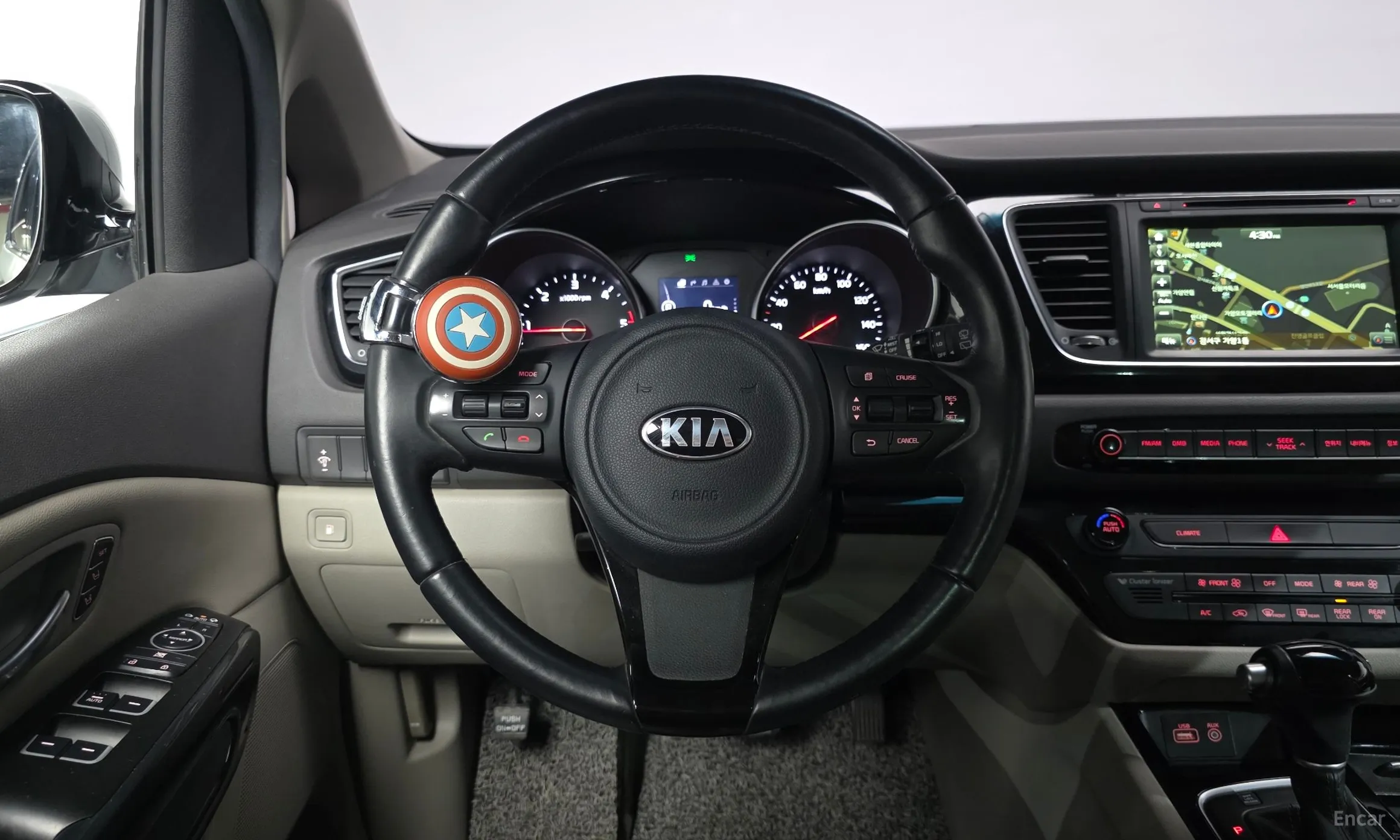 Kia Carnival превью 12