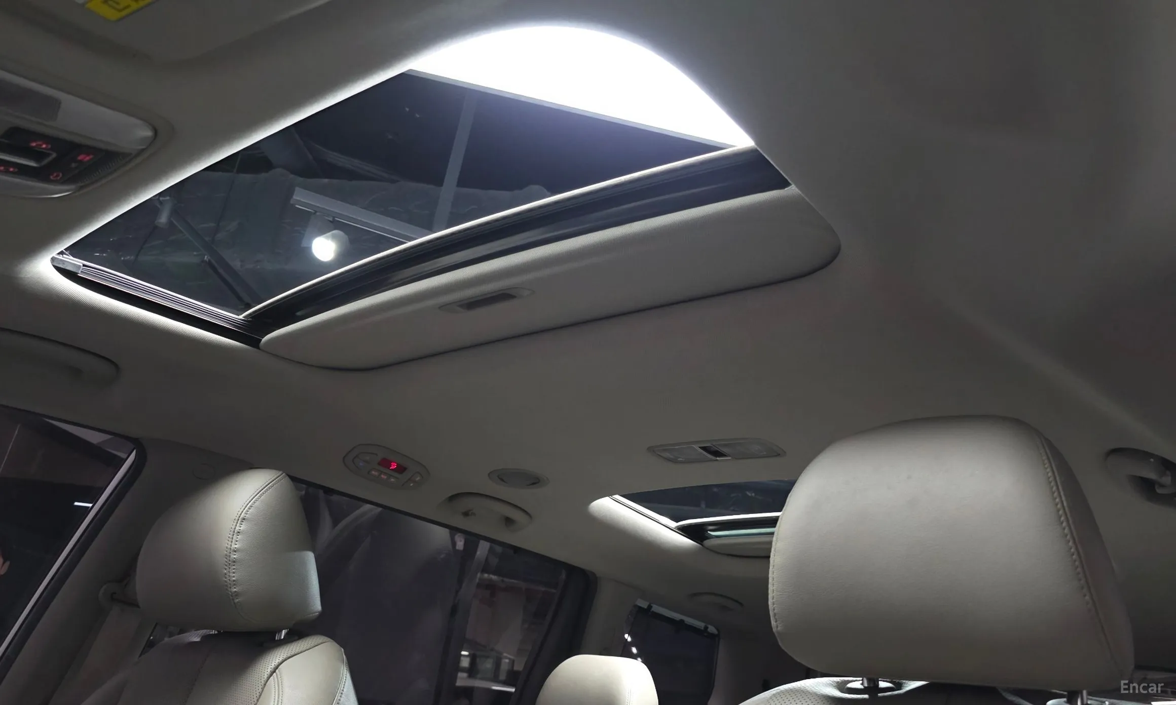 Kia Carnival превью 15