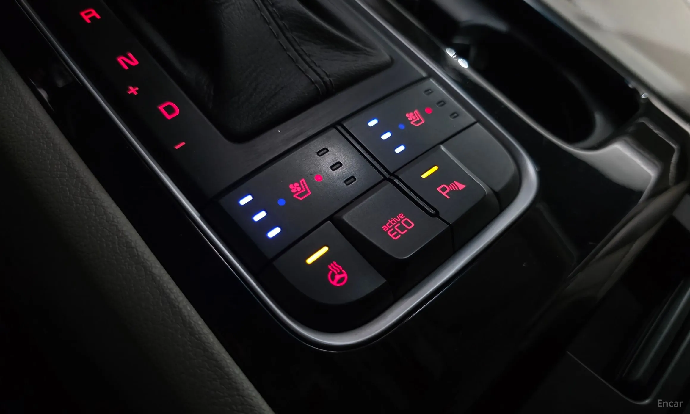 Kia Carnival превью 16