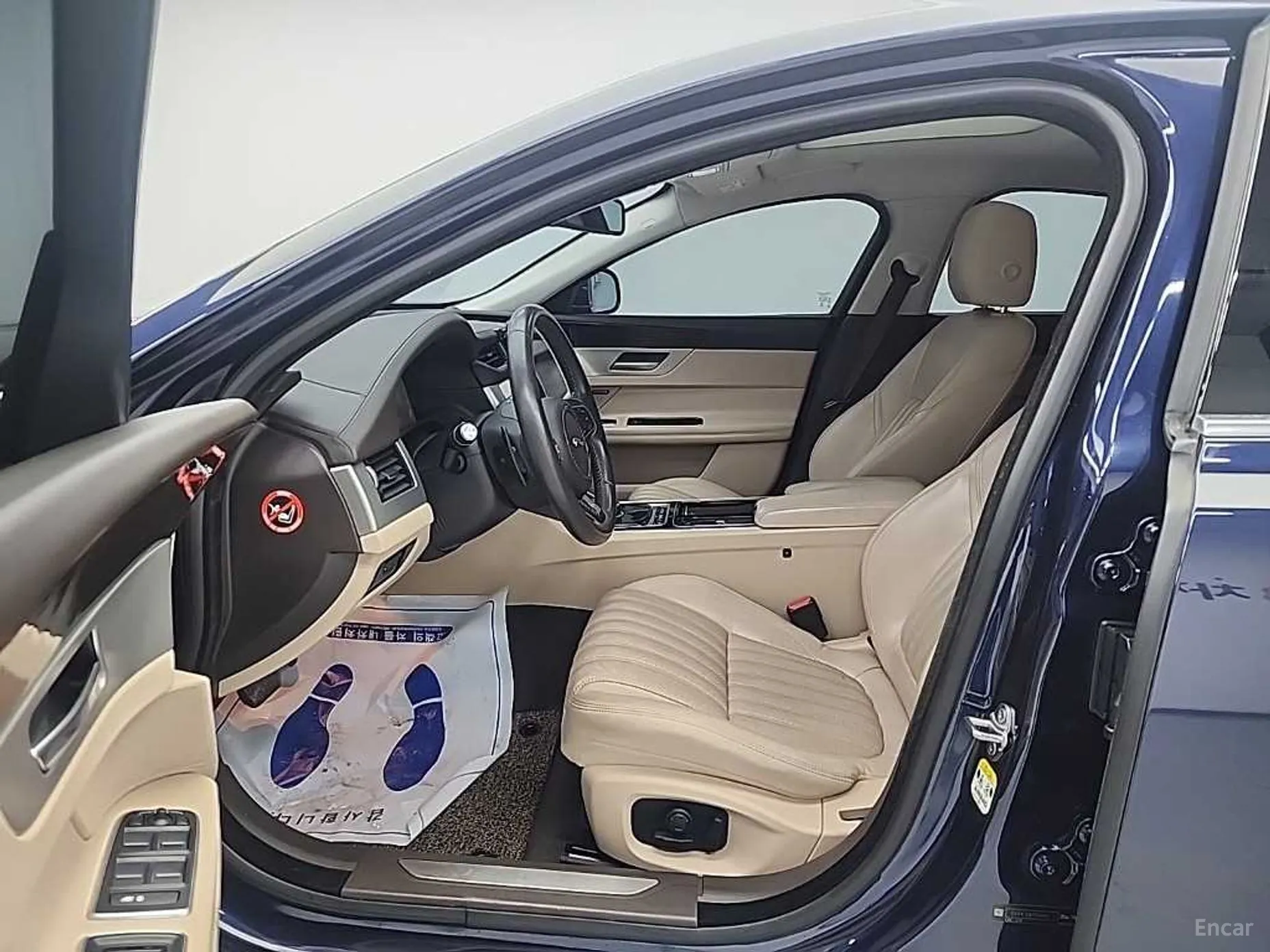 Jaguar XF (x260) превью 11