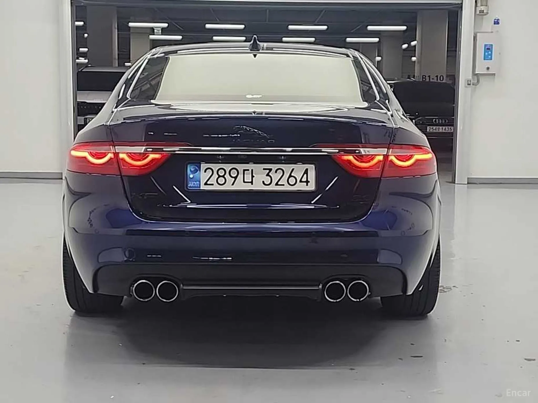 Jaguar XF (x260) превью 4