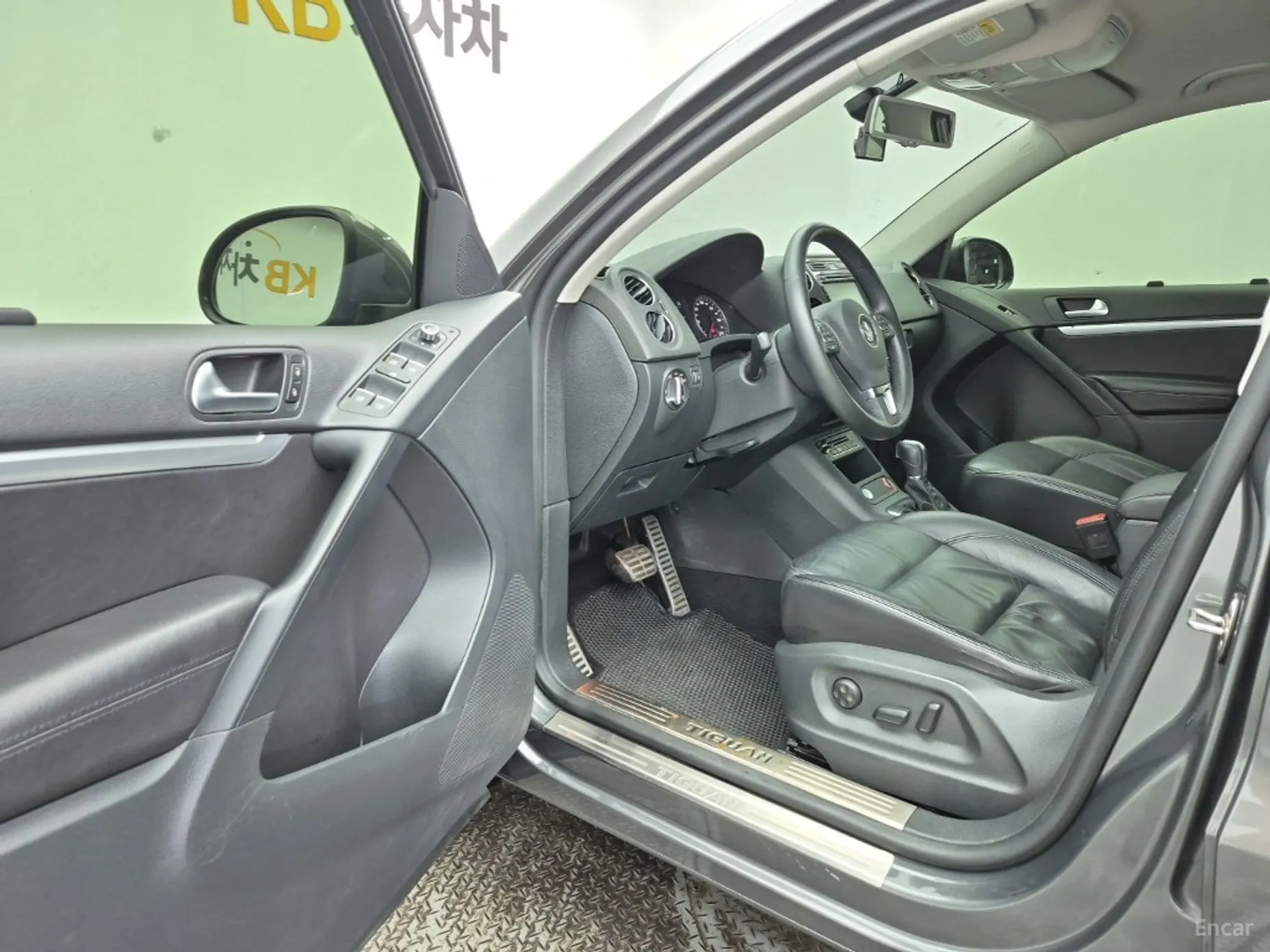 Volkswagen New Tiguan превью 15