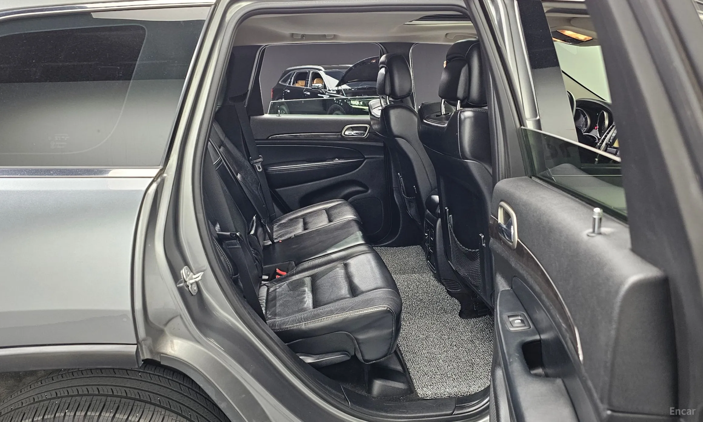 Jeep Grand Cherokee превью 11