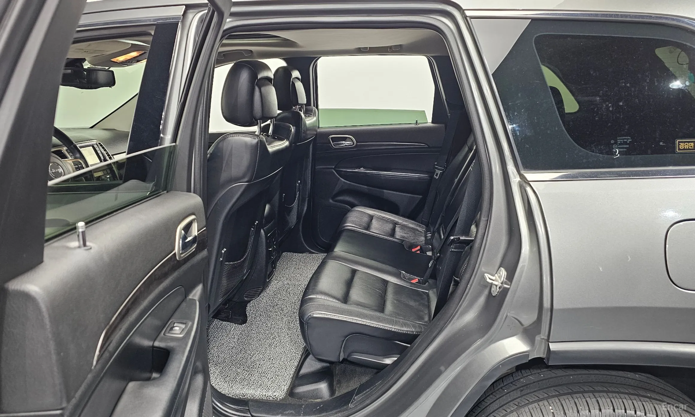 Jeep Grand Cherokee превью 12