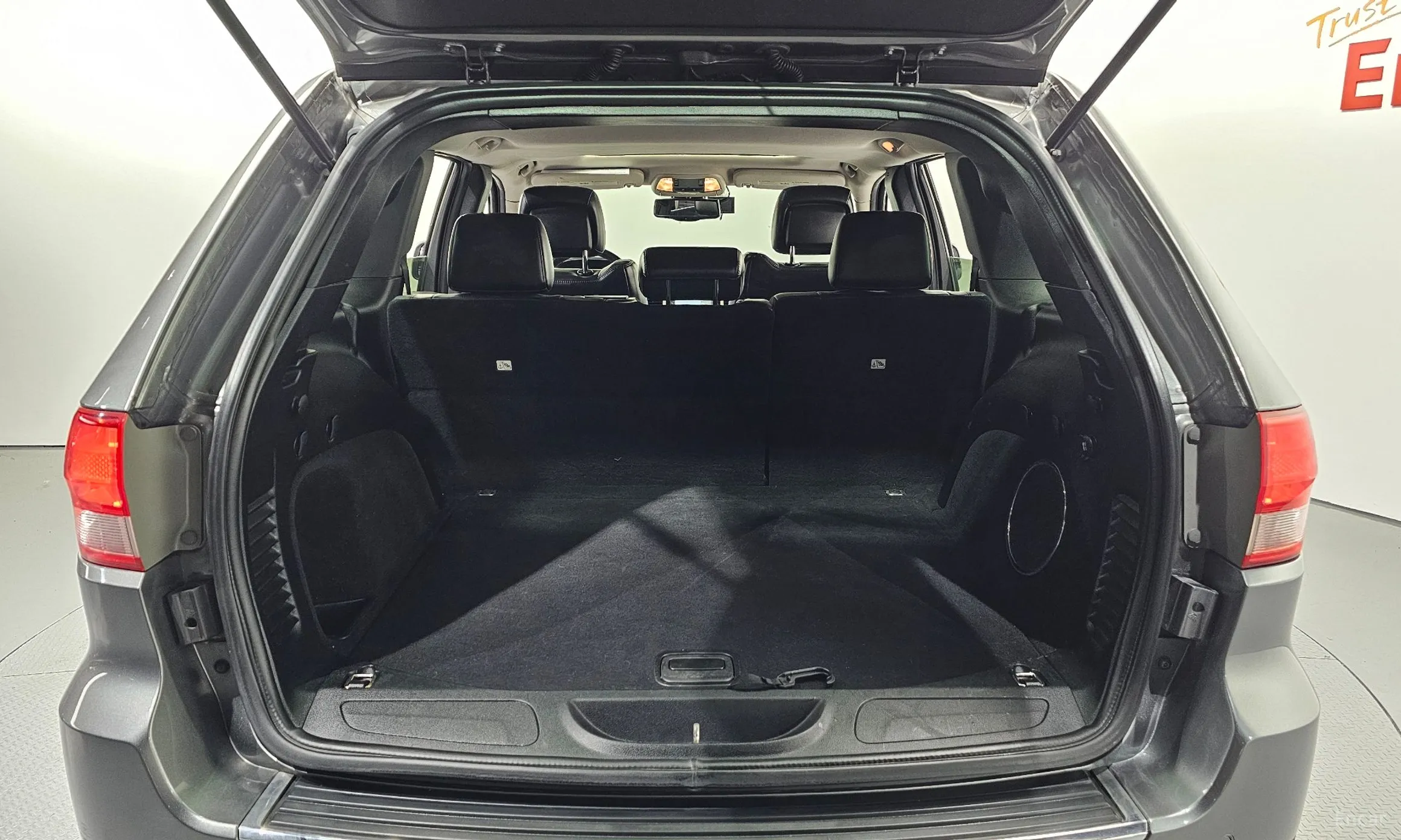 Jeep Grand Cherokee превью 20
