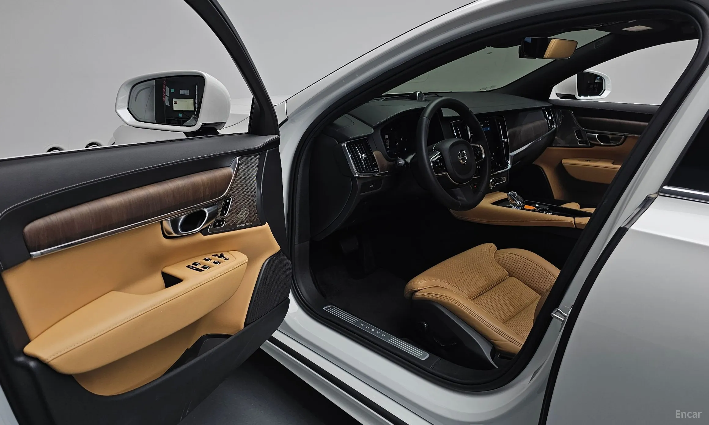 Volvo S90 превью 10