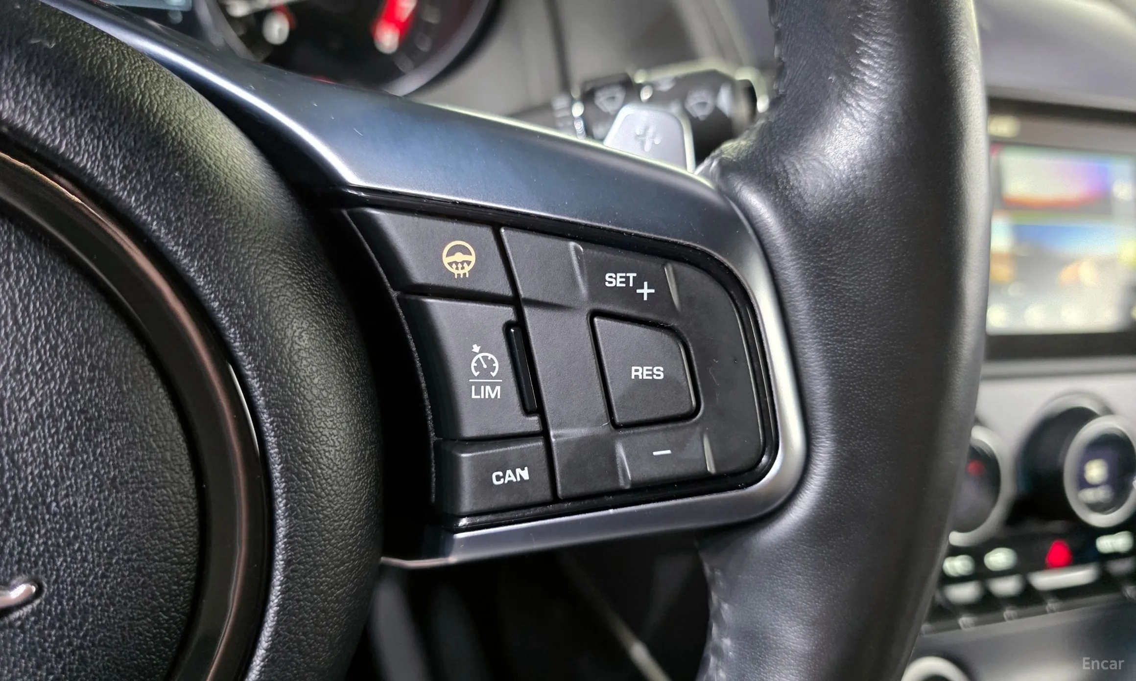 Jaguar F-TYPE превью 17