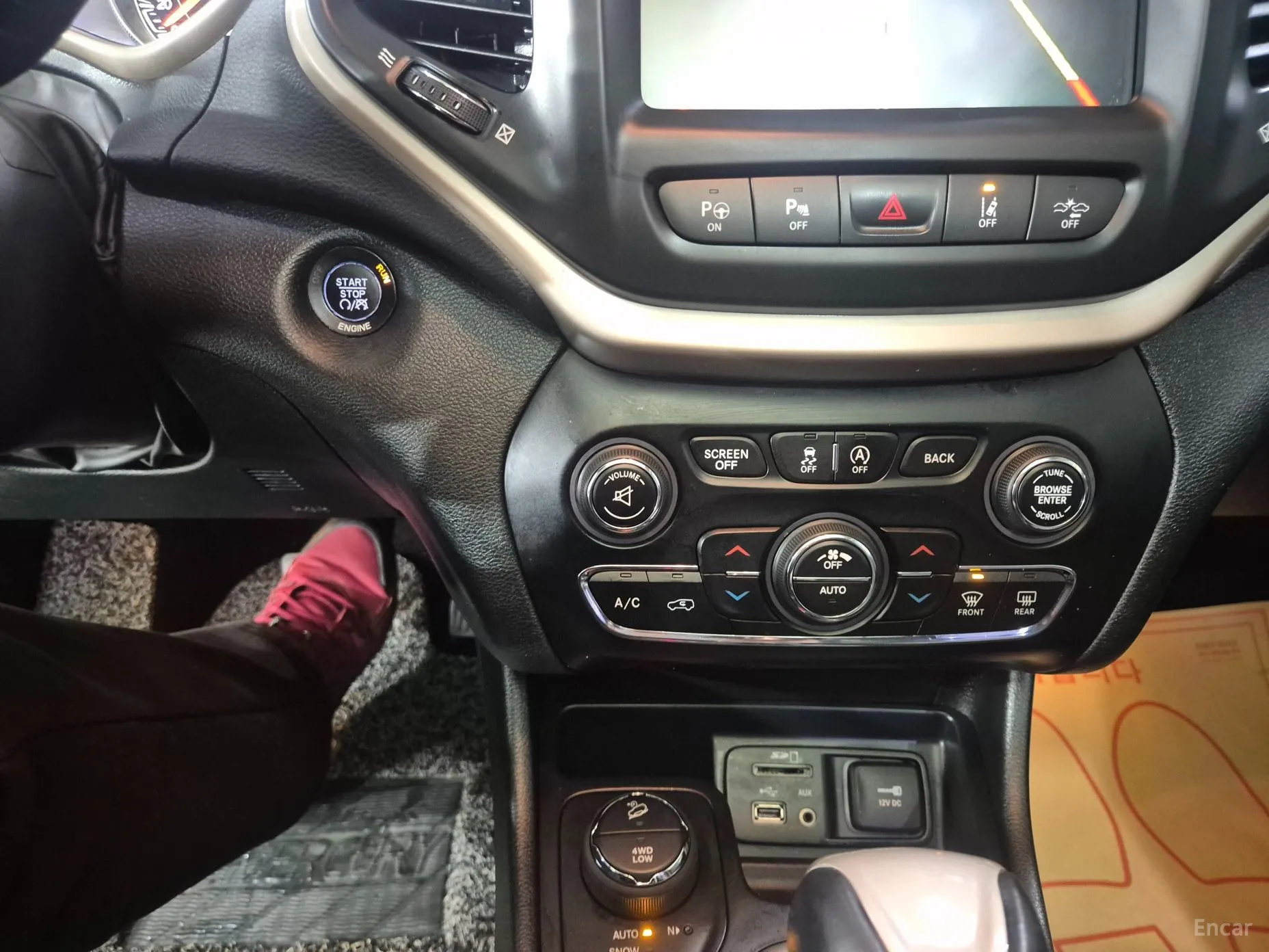 Jeep Grand Cherokee превью 13