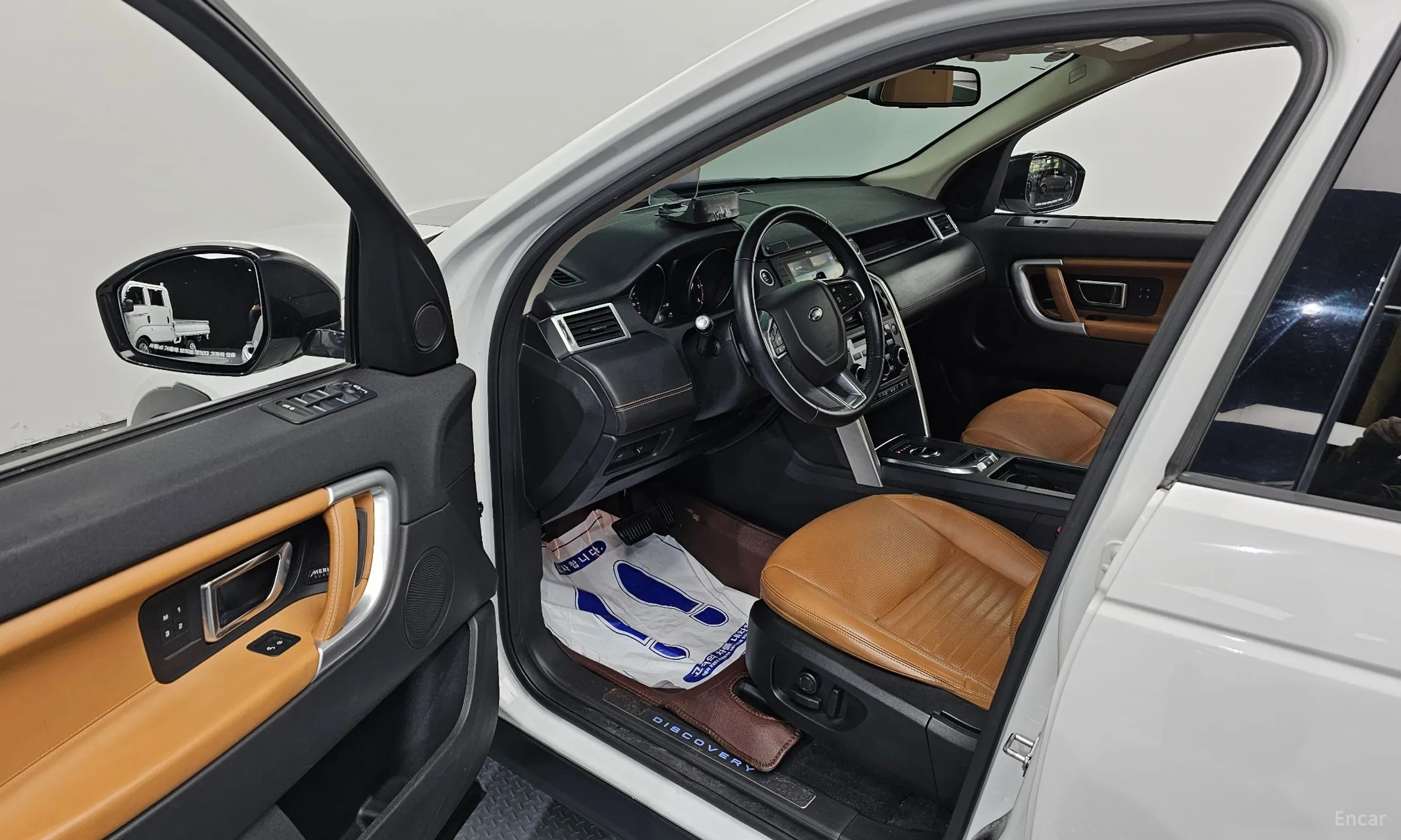 Land Rover Discovery Sports превью 10