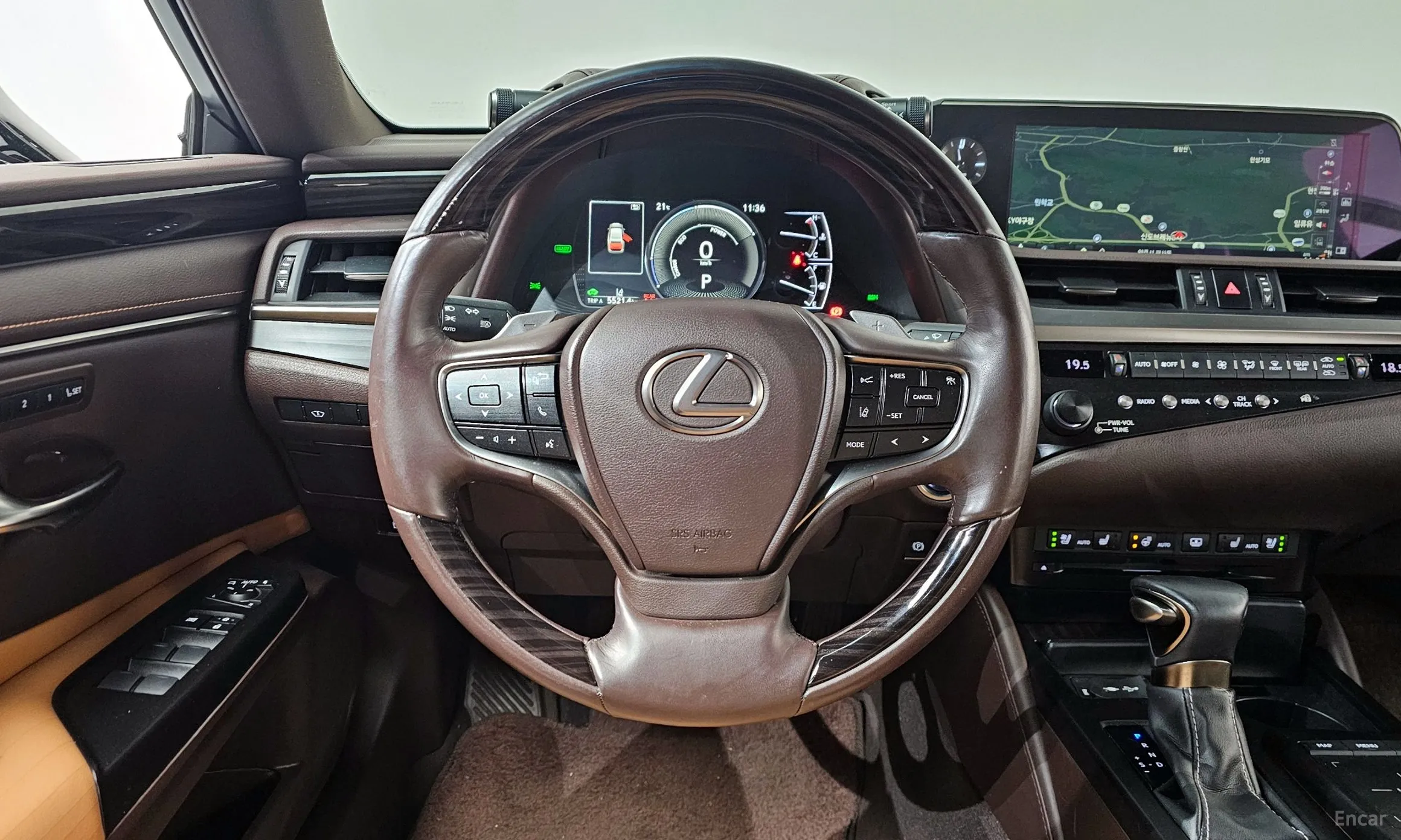 Lexus ES300h 7th Generation превью 12