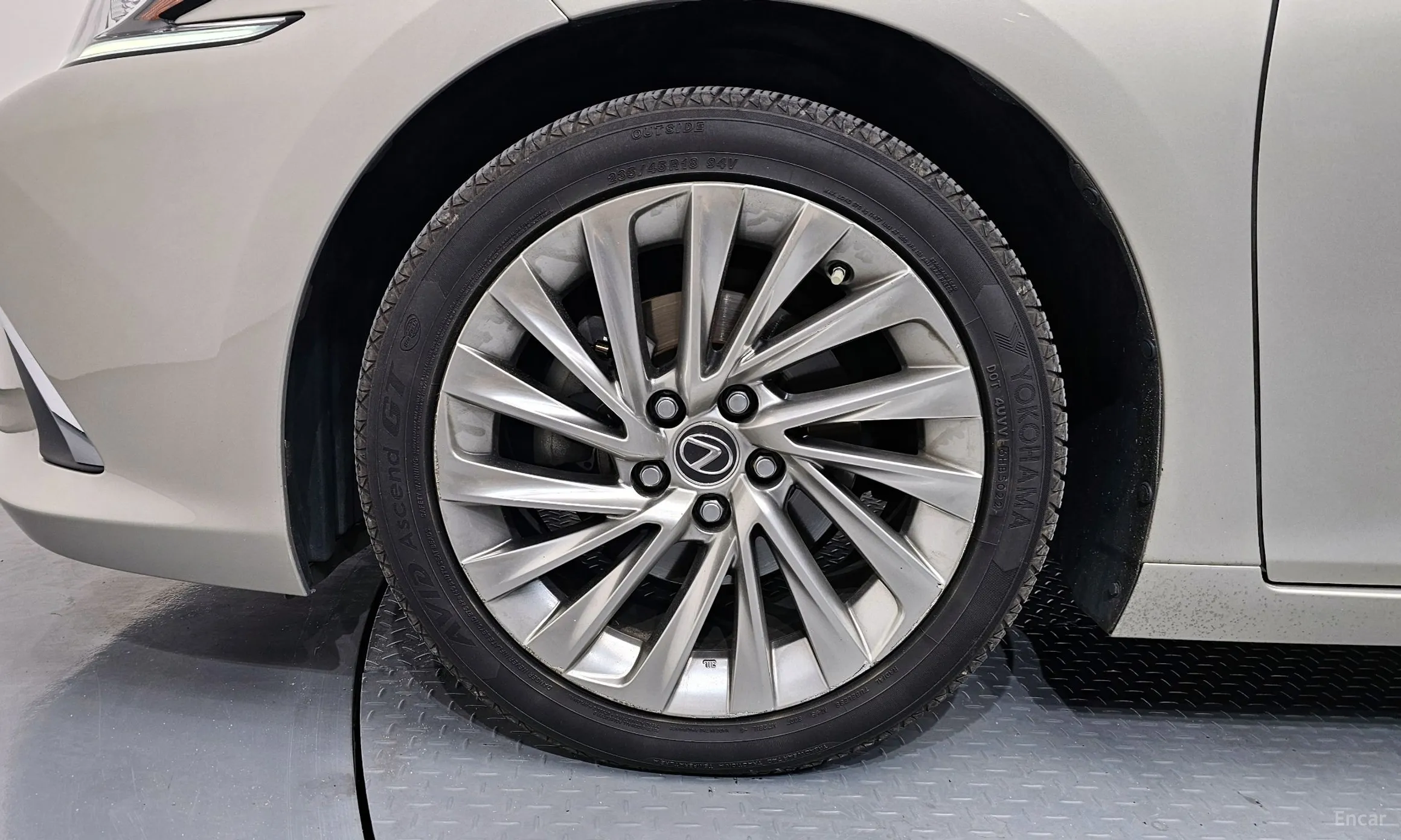 Lexus ES300h 7th Generation превью 5