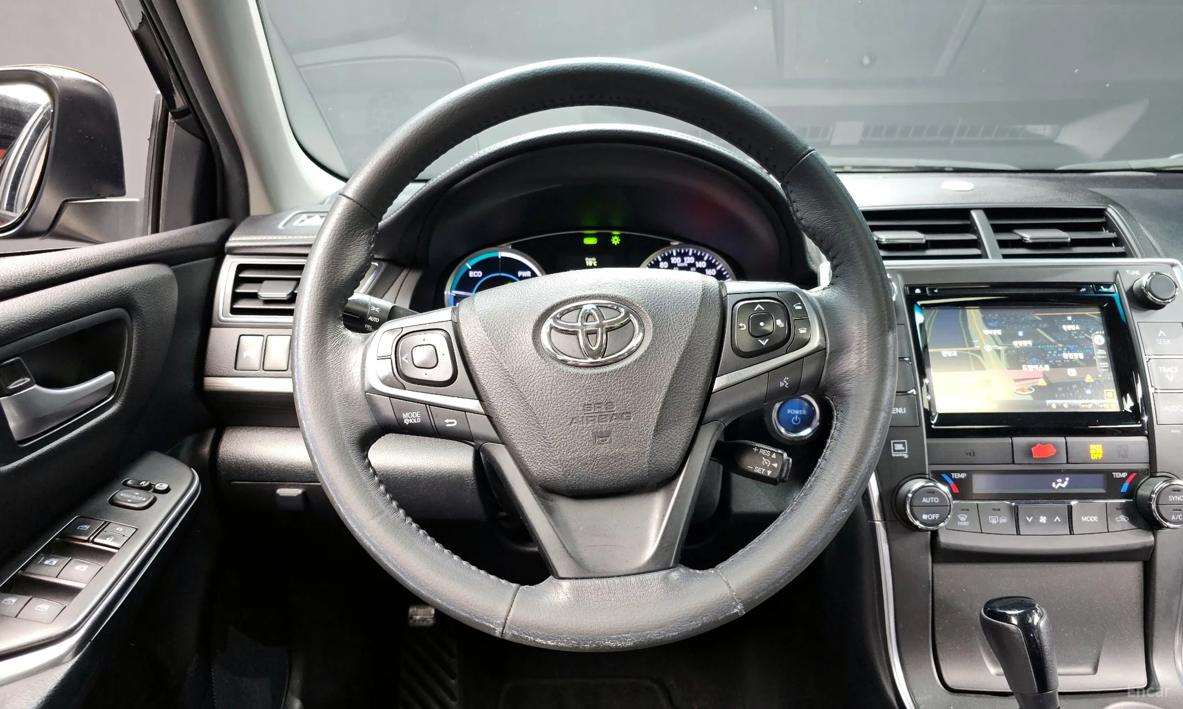 Toyota New Camry превью 12