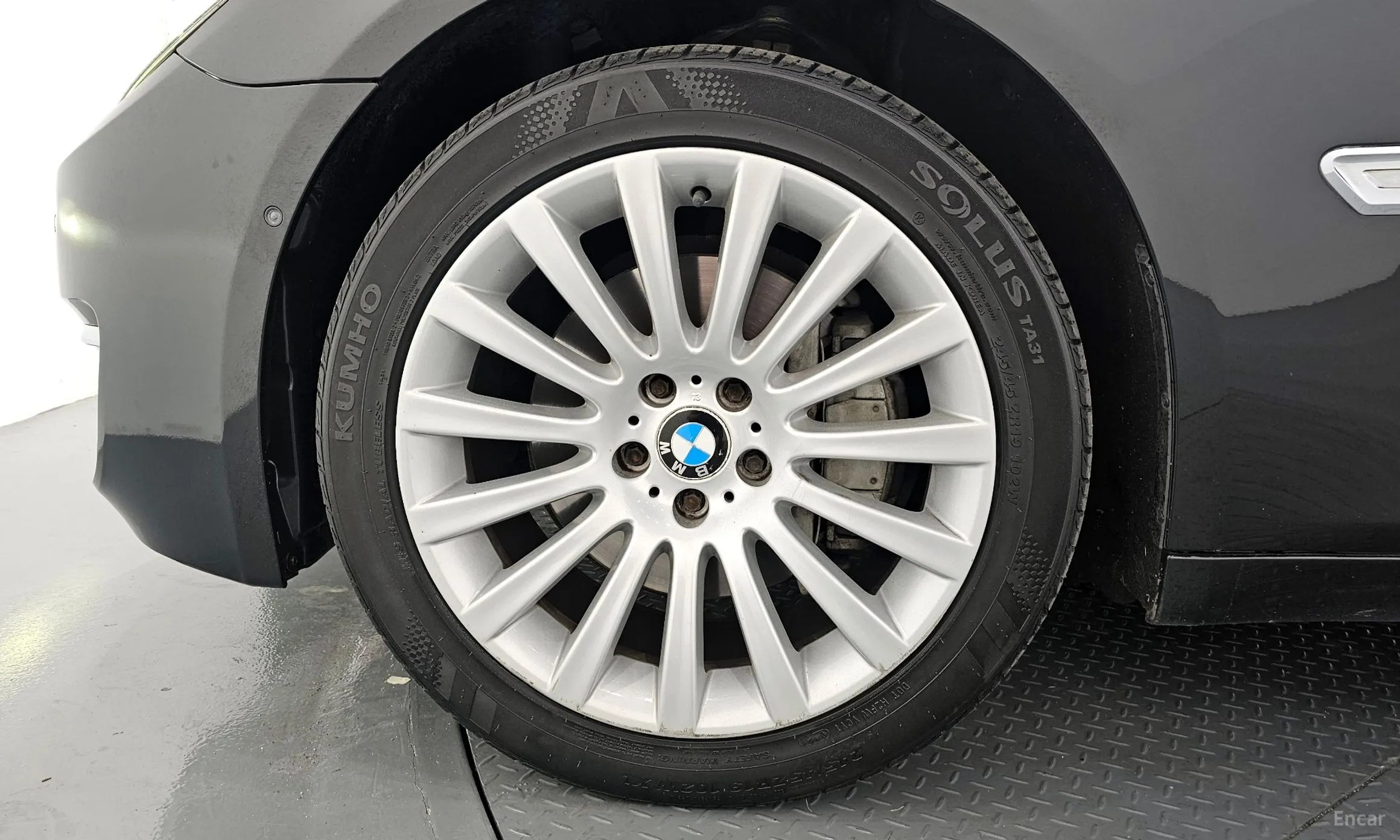 BMW 7 Series (F01) превью 5