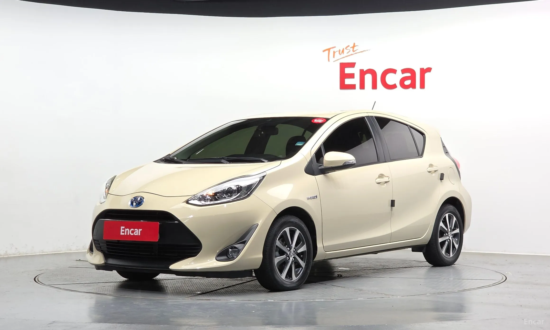 Prius C