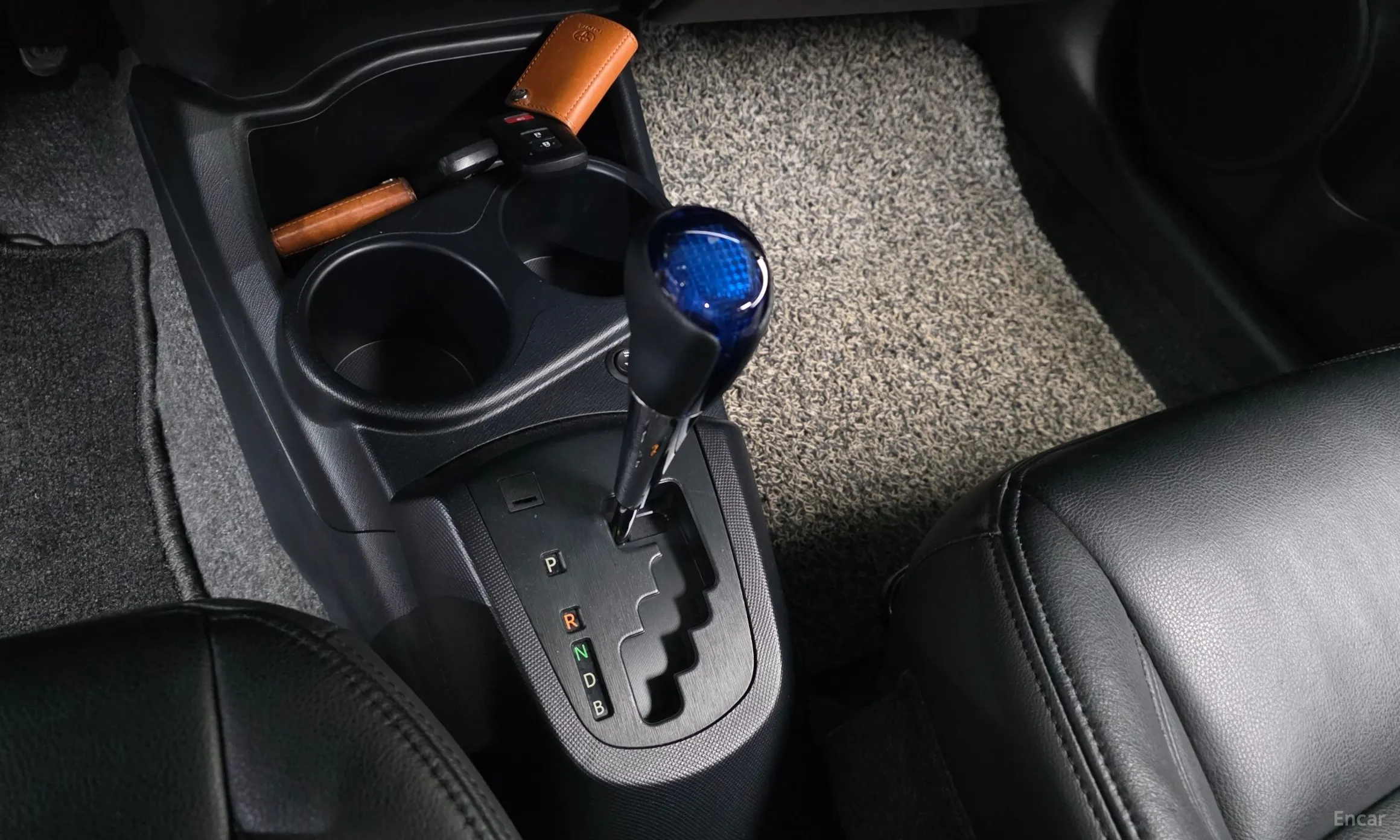 Toyota Prius C превью 9