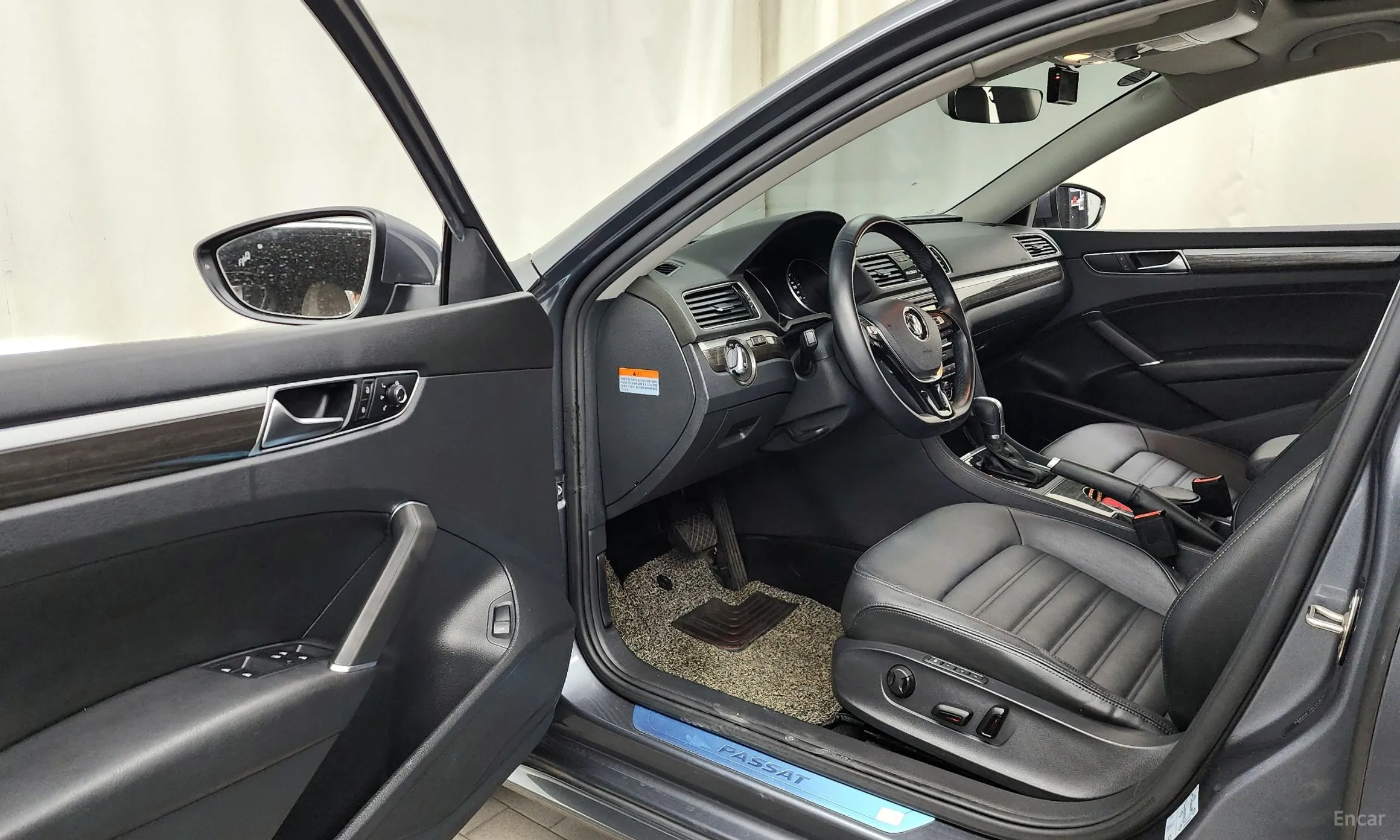 Volkswagen The New Passat превью 10