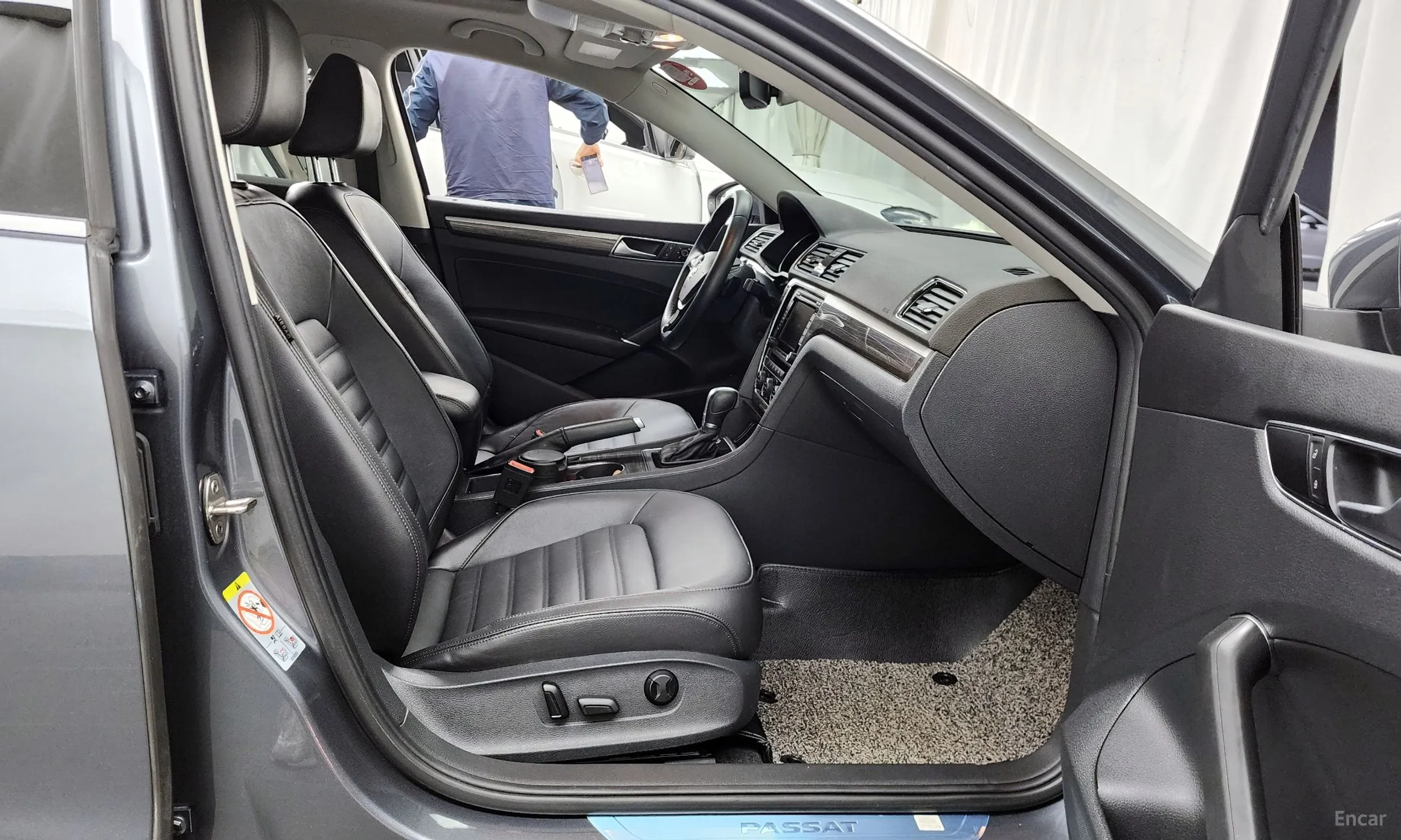Volkswagen The New Passat превью 11