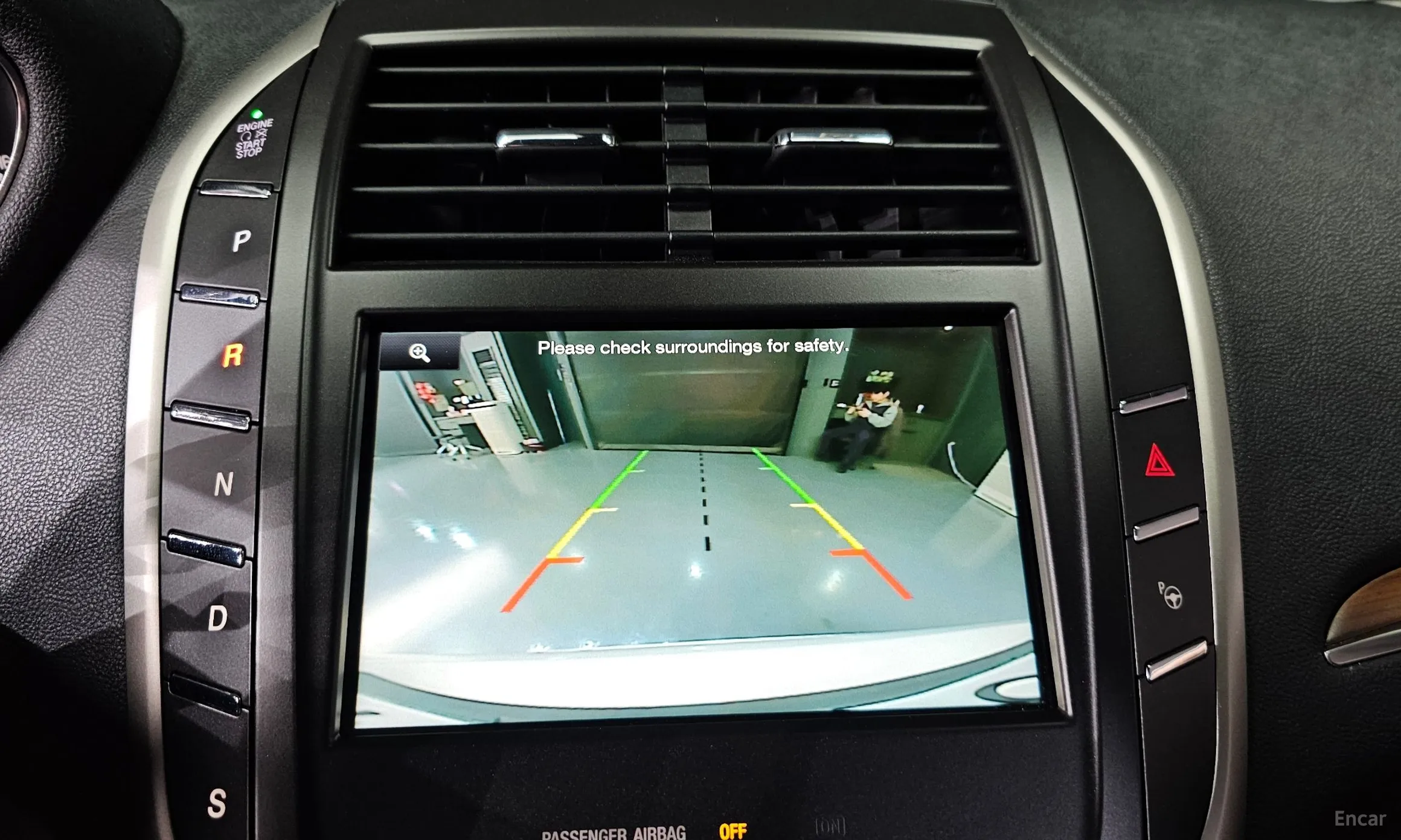 Lincoln MKC превью 13