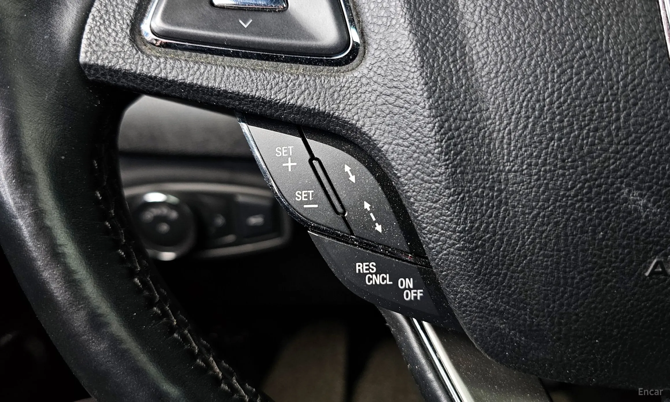 Lincoln MKC превью 16