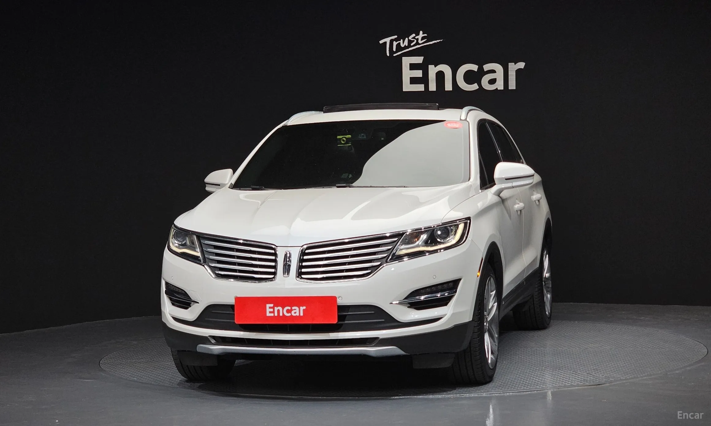 Lincoln MKC превью 3
