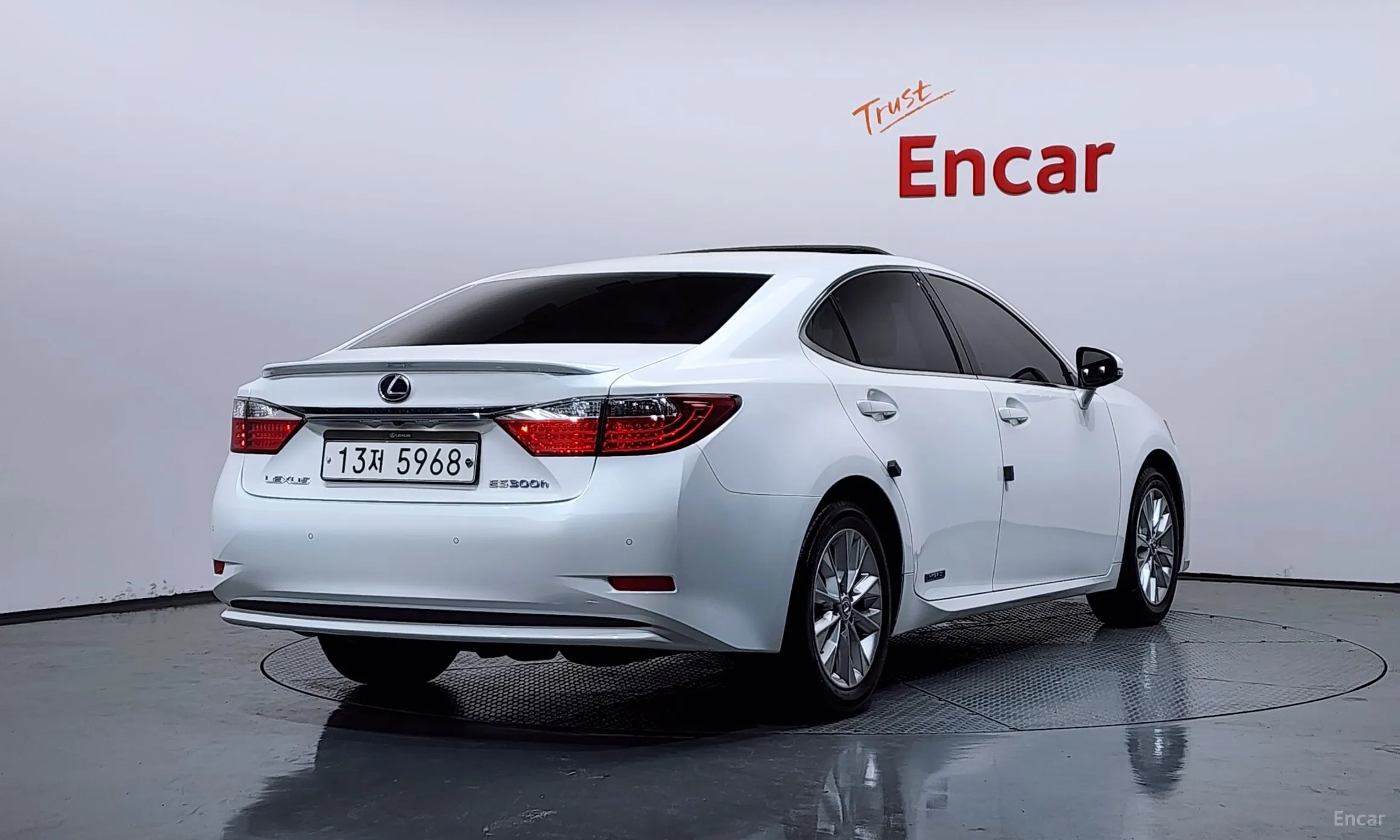 Lexus New ES300h превью 2