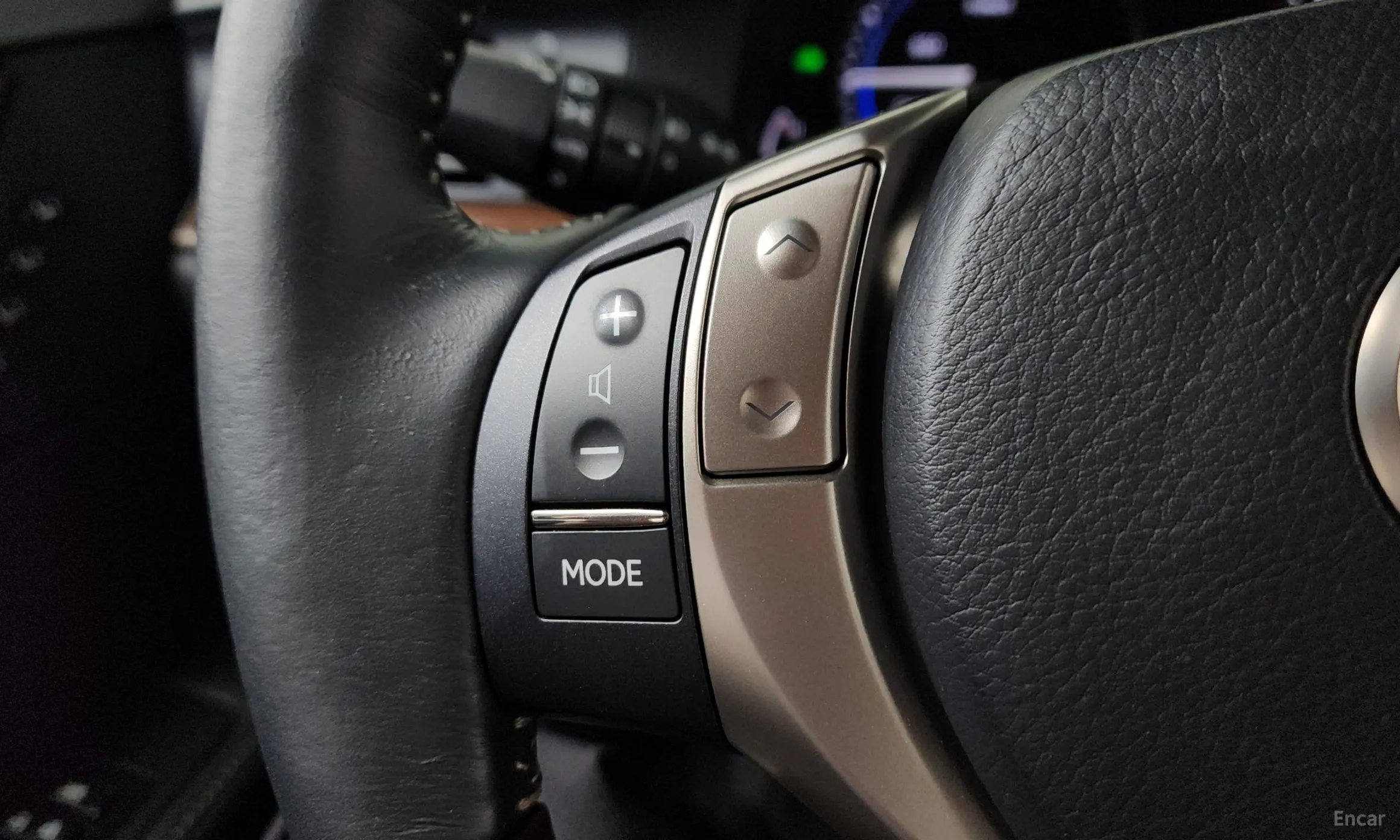 Lexus New ES300h превью 16