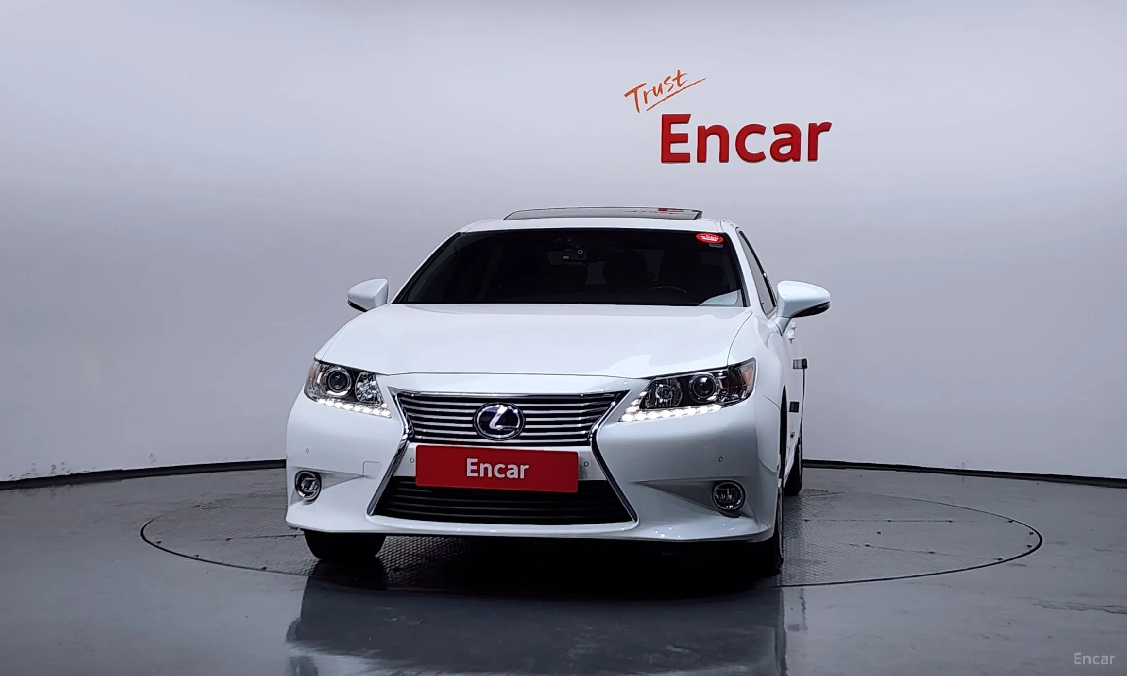 Lexus New ES300h превью 3